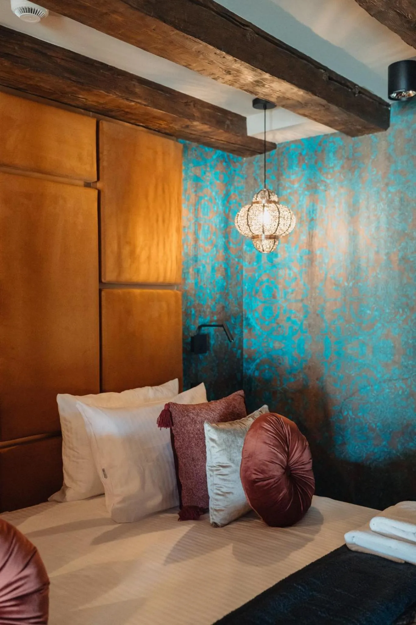 Bed in Cu Residence - LoftAffair Spa Collection