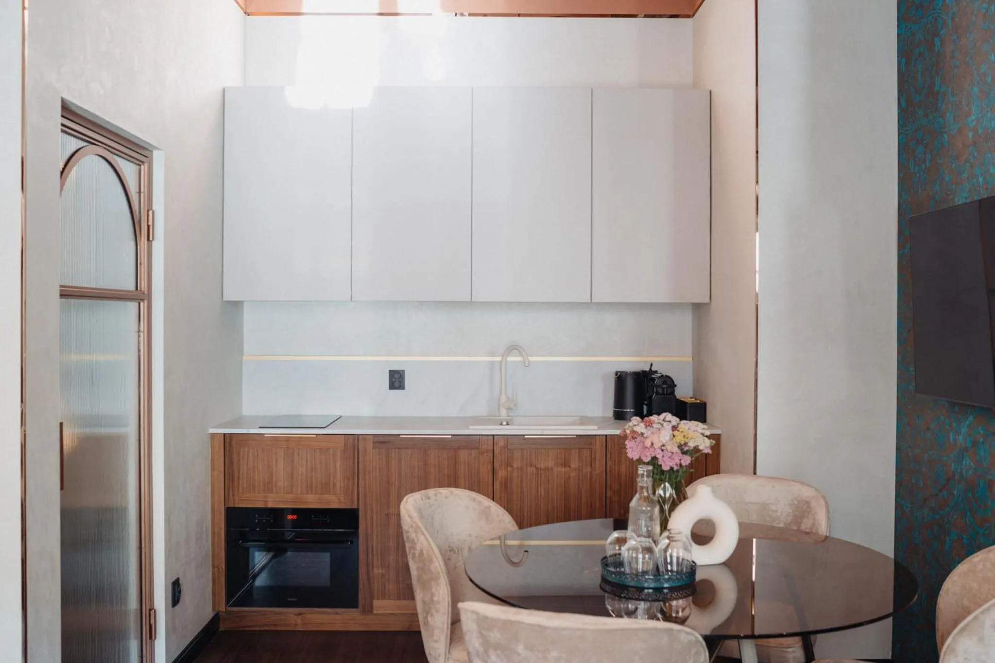 Kitchen or kitchenette in Cu Residence - LoftAffair Spa Collection