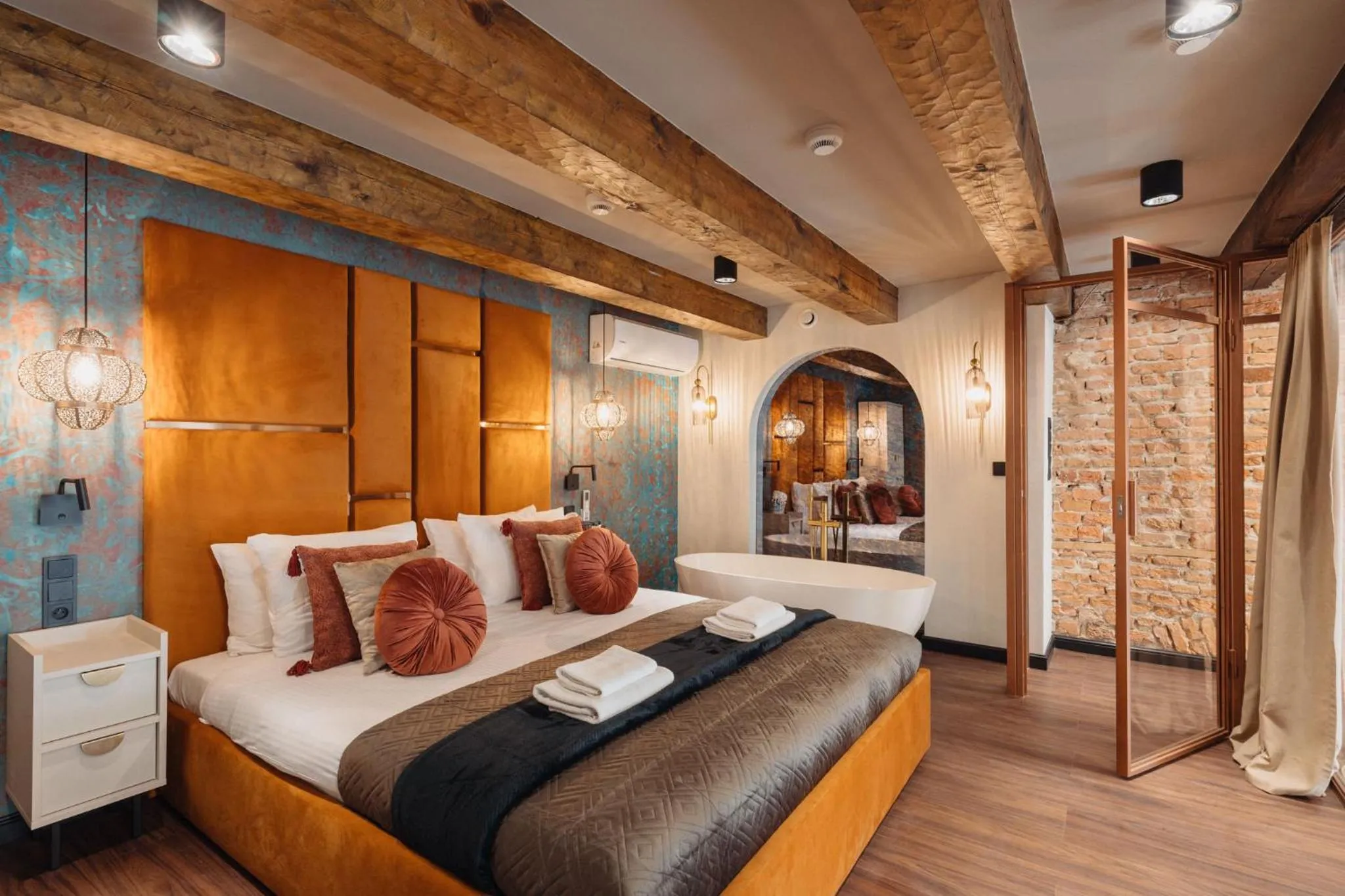 Bed in Cu Residence - LoftAffair Spa Collection