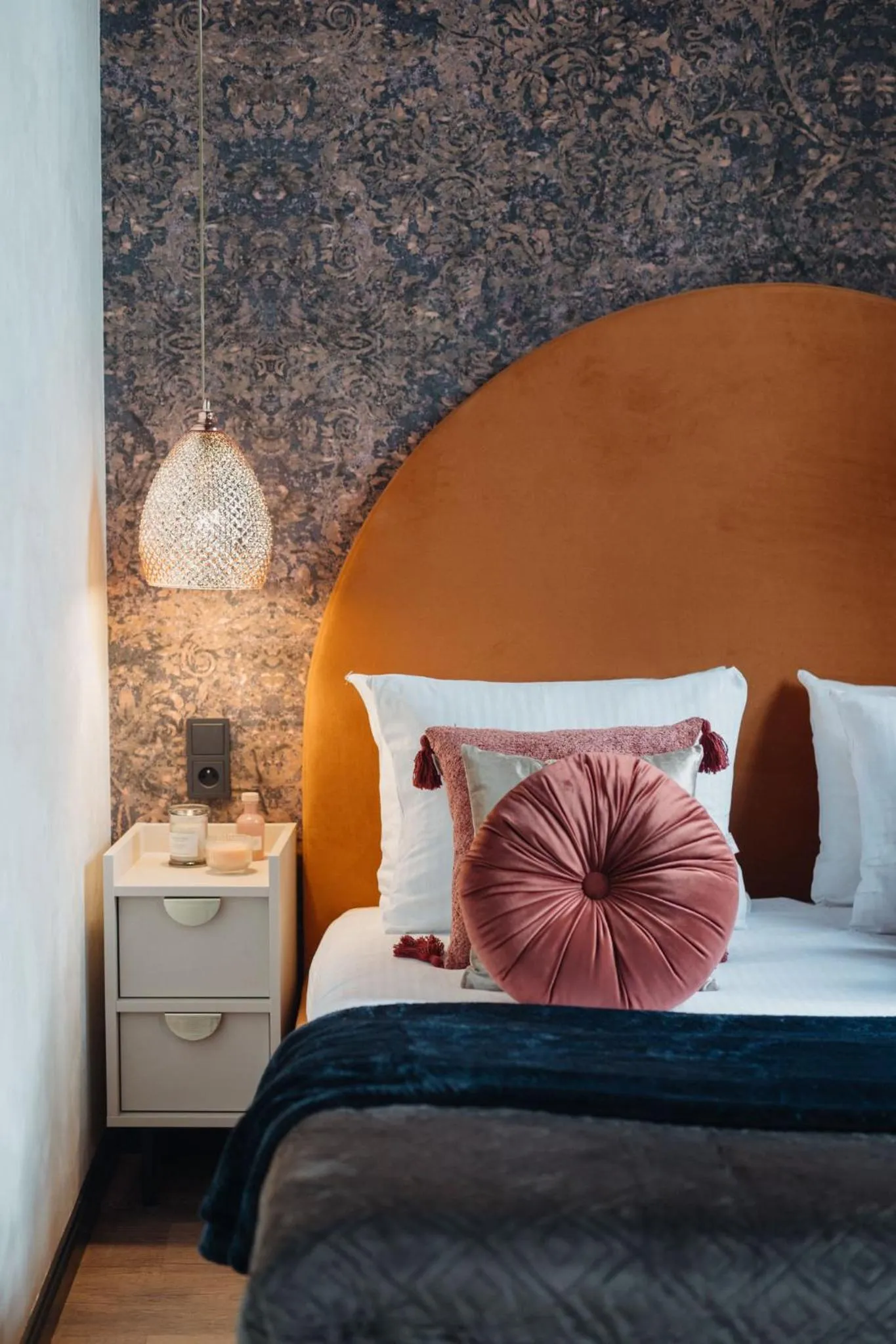 Bed in Cu Residence - LoftAffair Spa Collection