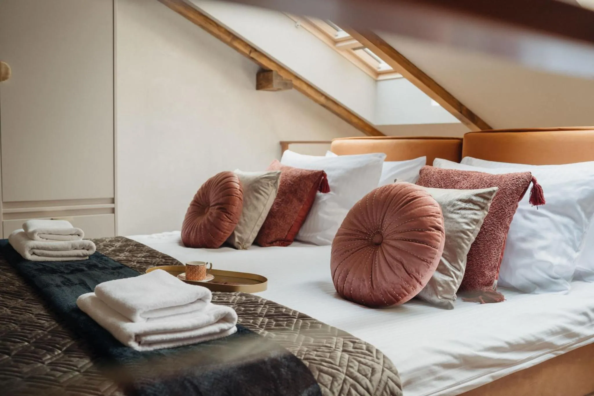 Bed in Cu Residence - LoftAffair Spa Collection