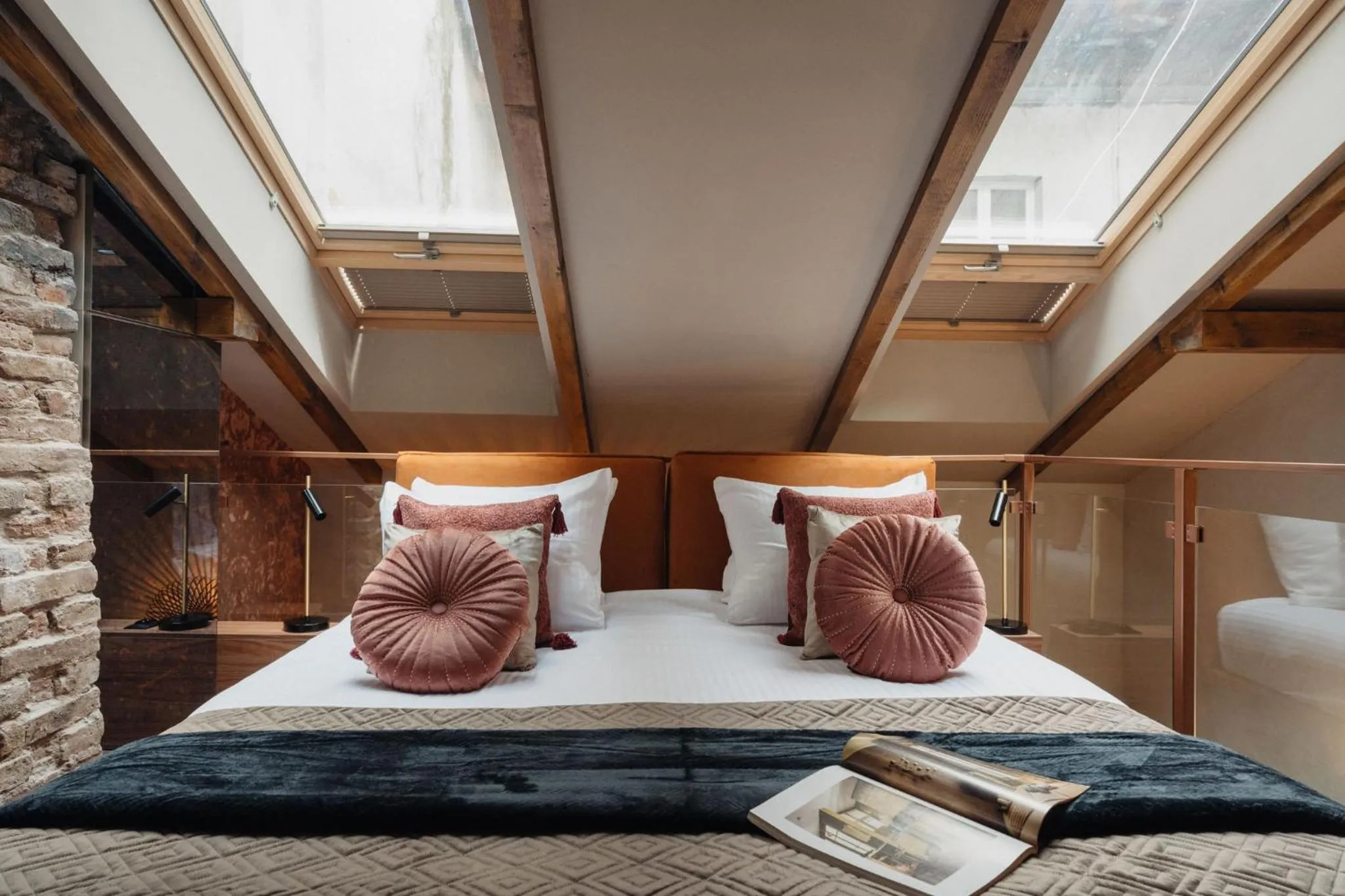 Bed in Cu Residence - LoftAffair Spa Collection