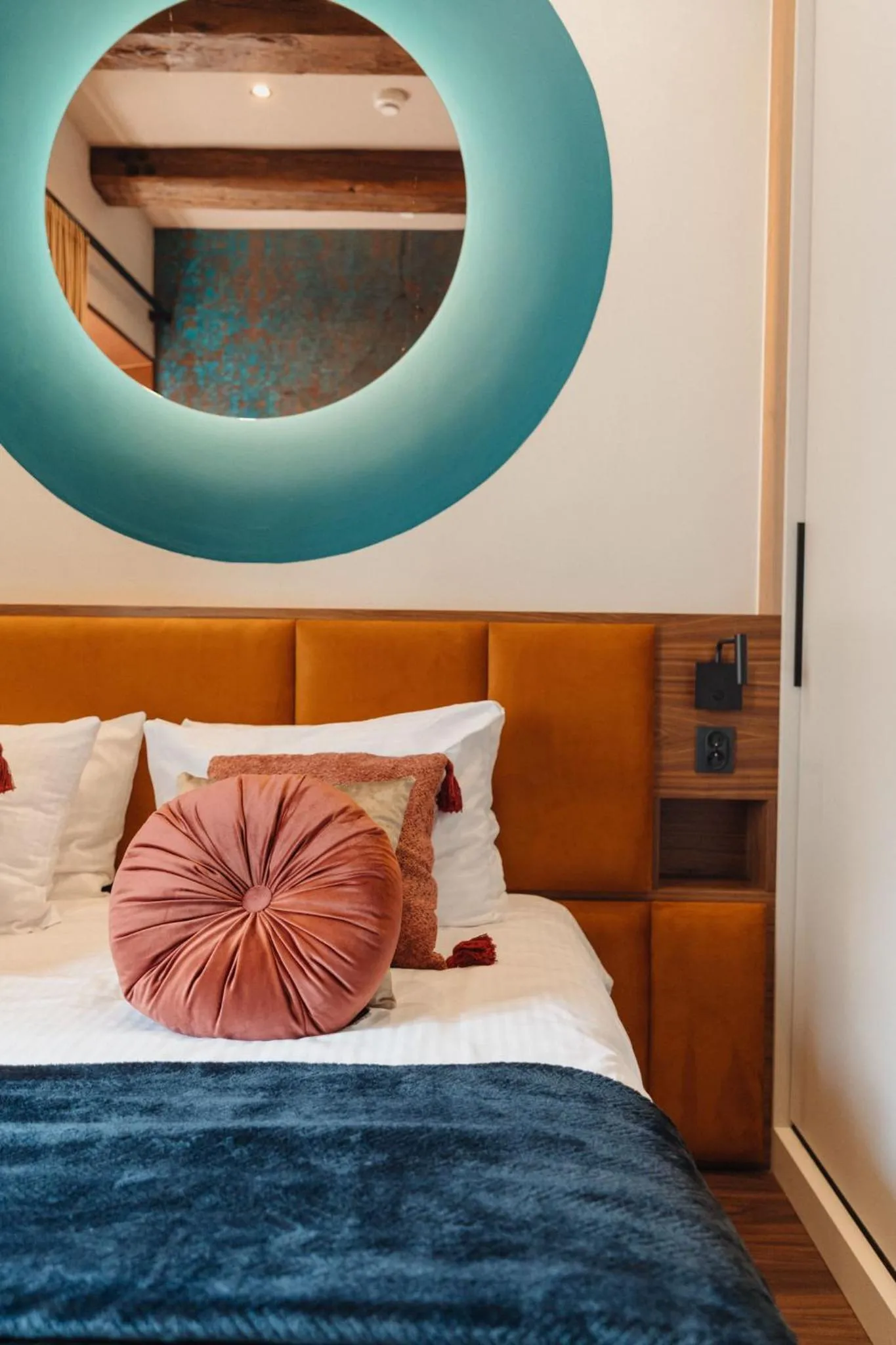 Bed in Cu Residence - LoftAffair Spa Collection