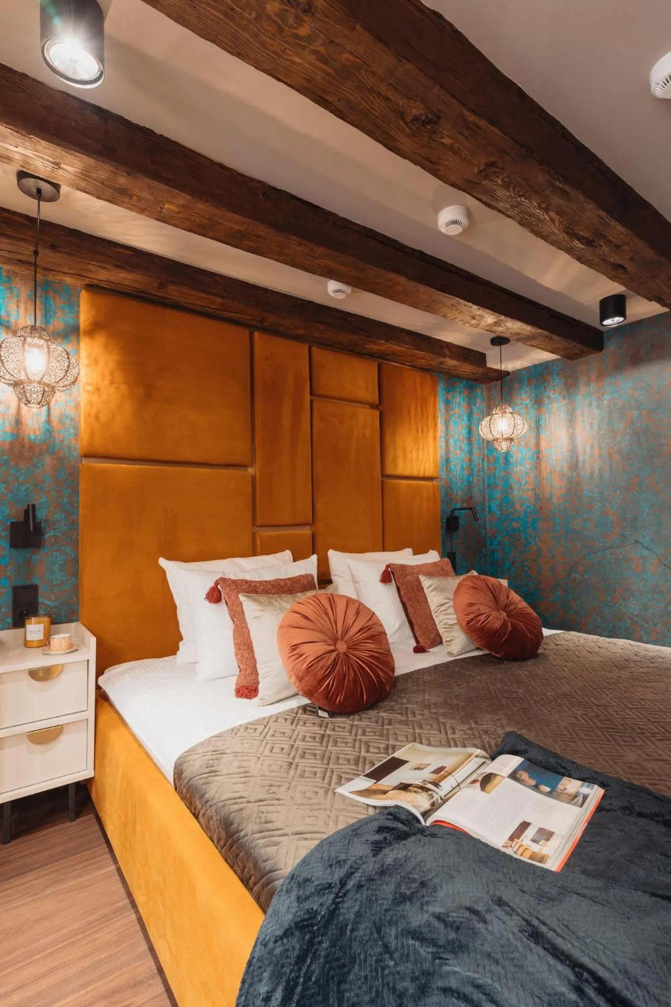 Bed in Cu Residence - LoftAffair Spa Collection