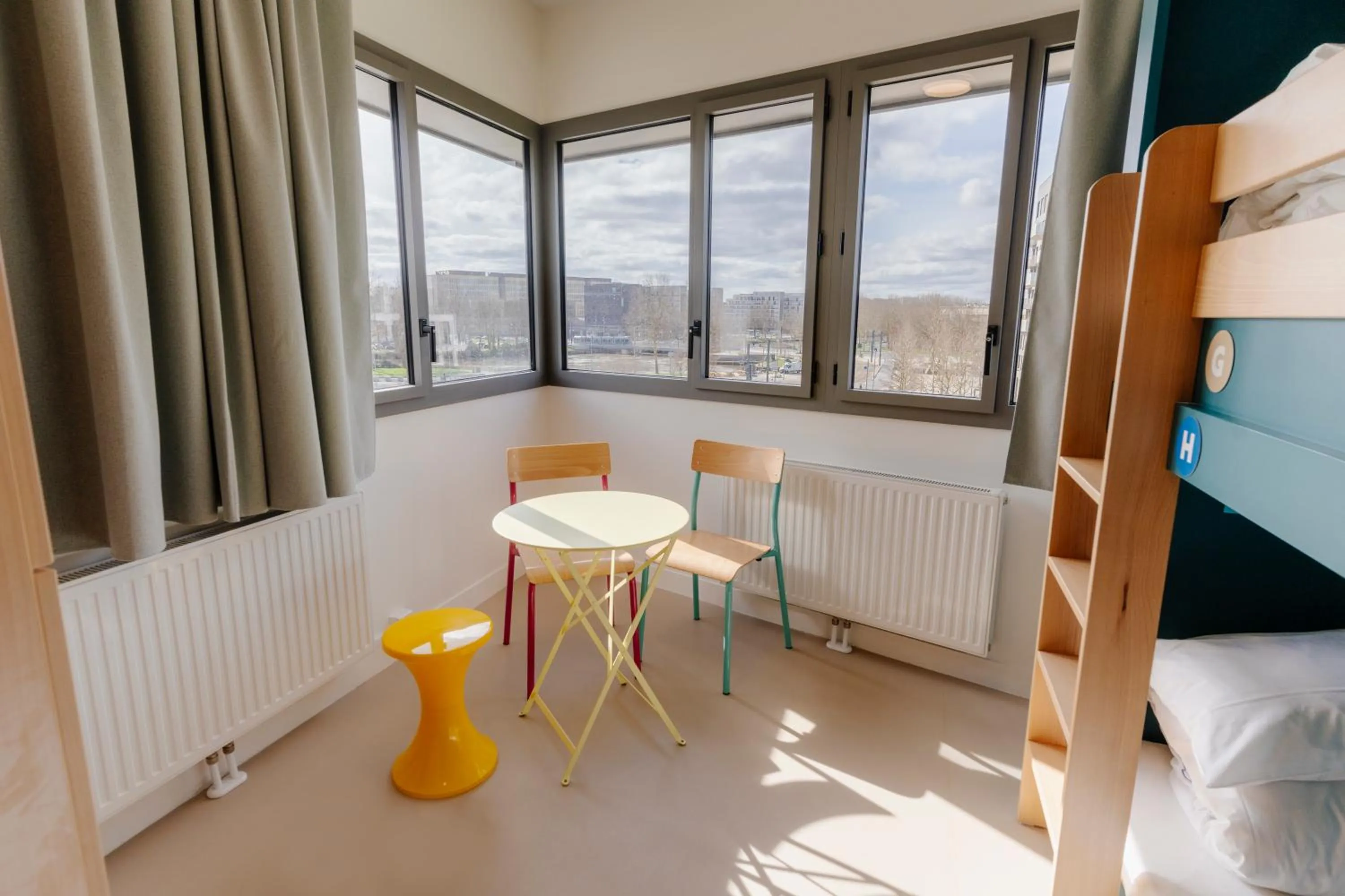 Photo of the whole room in The People Caen