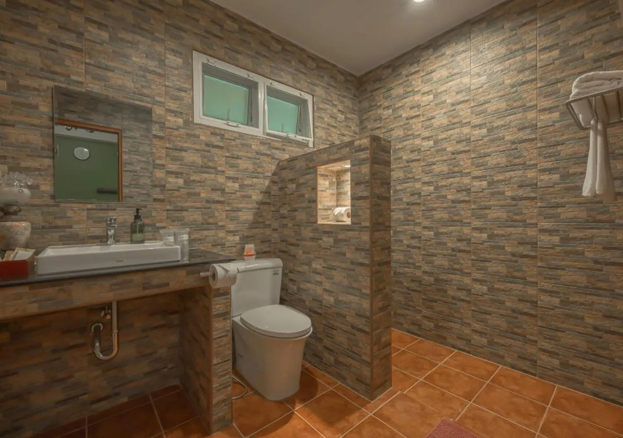 Toilet in VANA Homestay