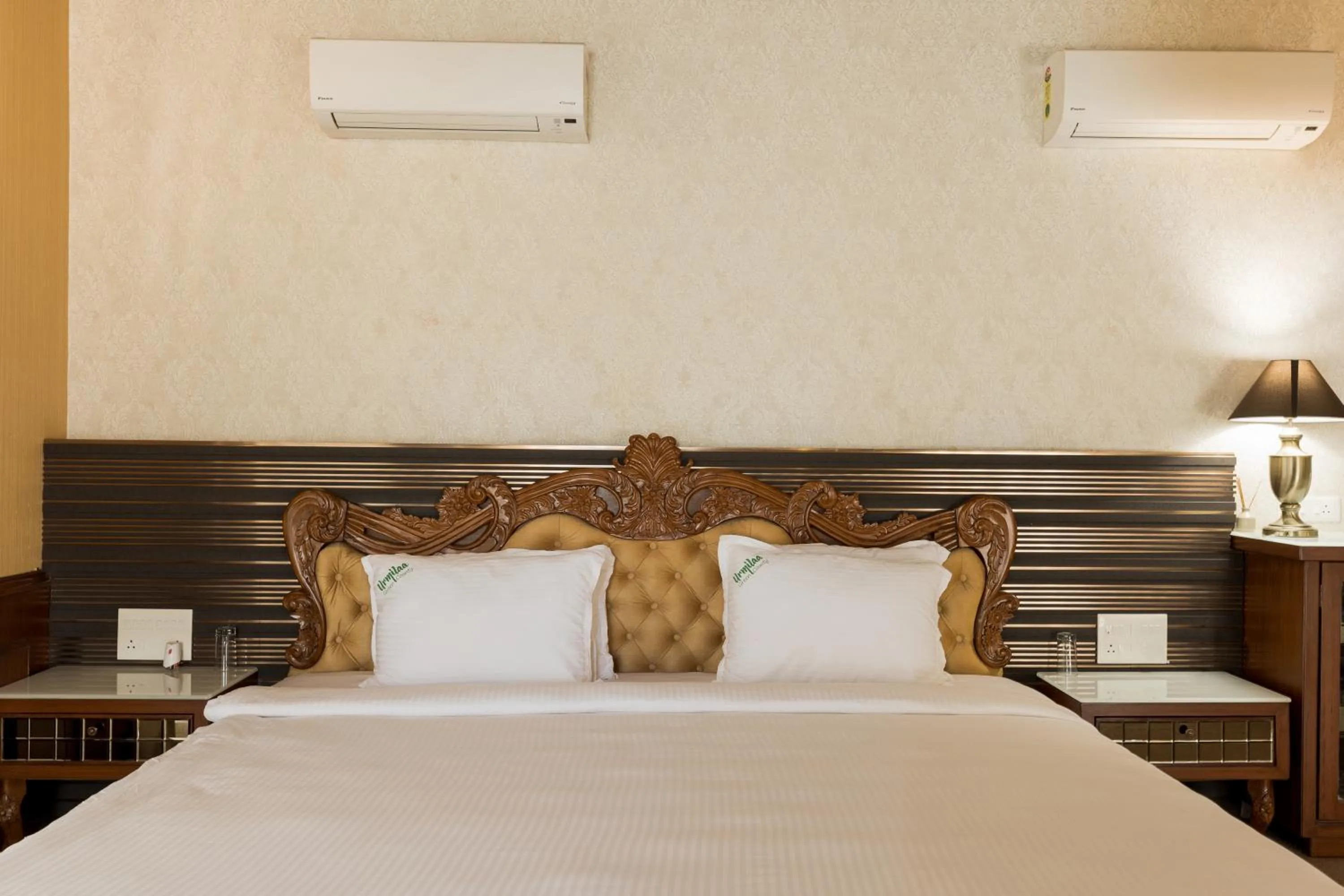 Bed in Urmilaa Green County Resort 35 KM From Kolhapur