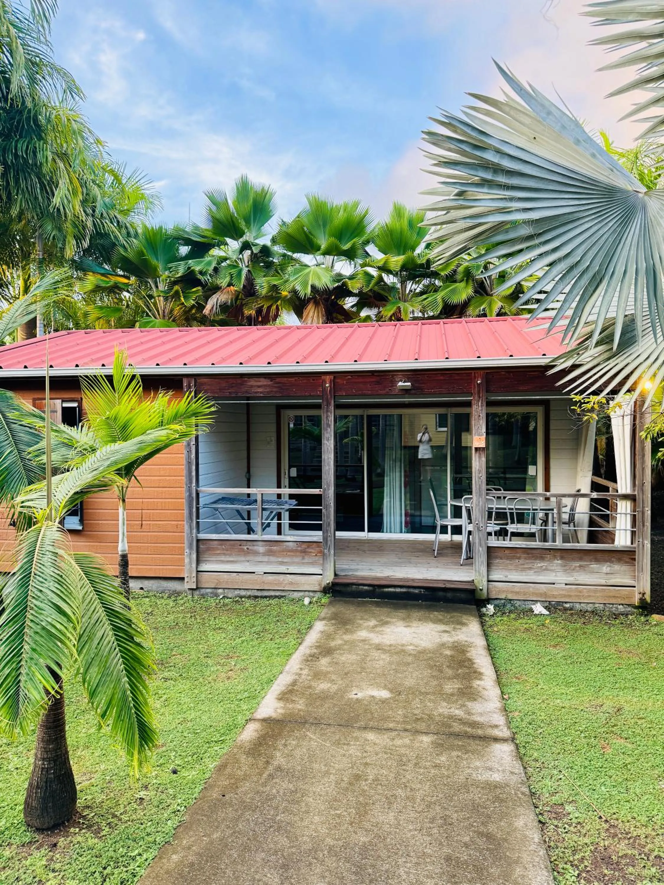 Property building in Le Village de la Pointe