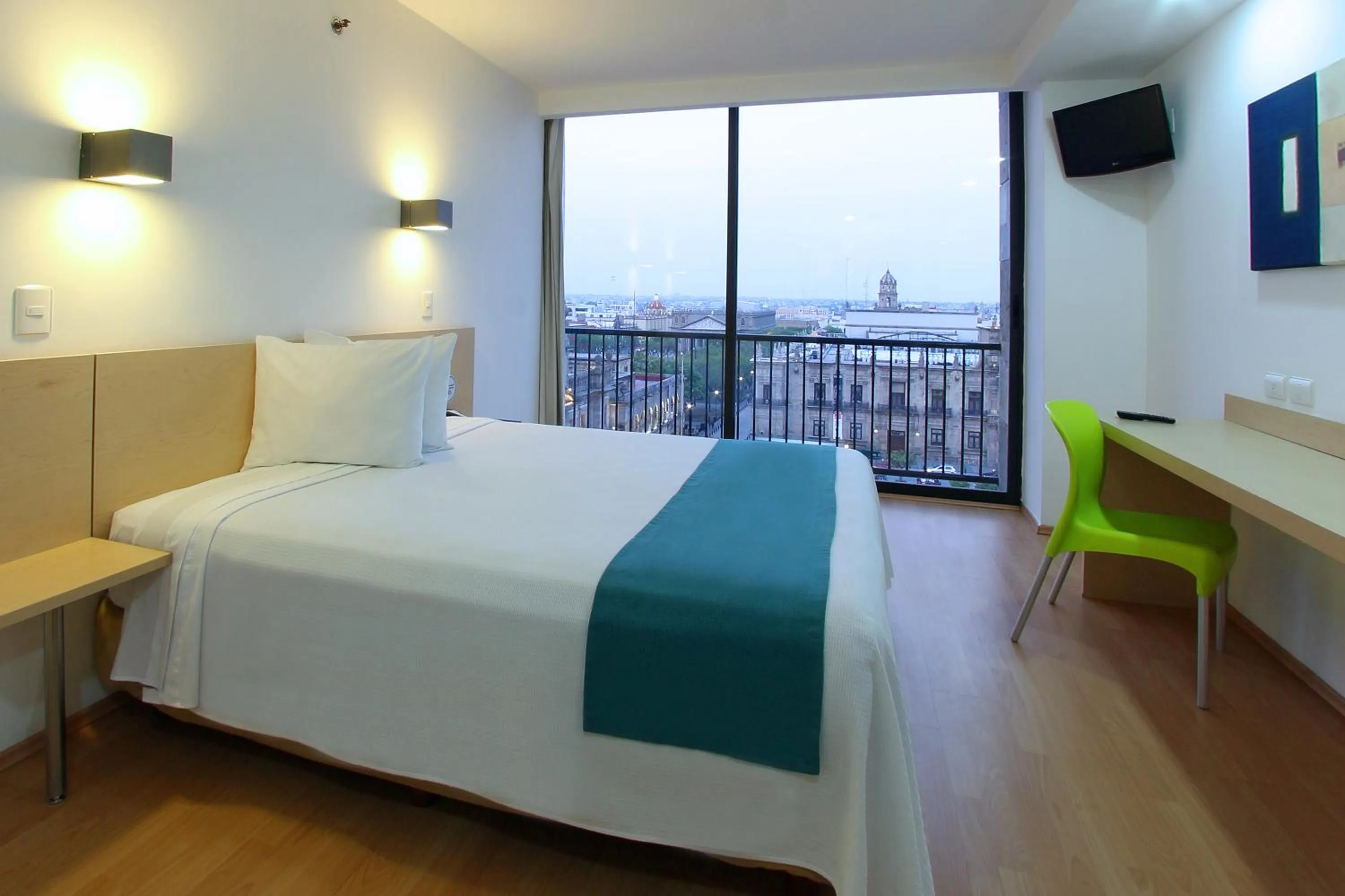 Bedroom, Bed in One Guadalajara Centro Historico