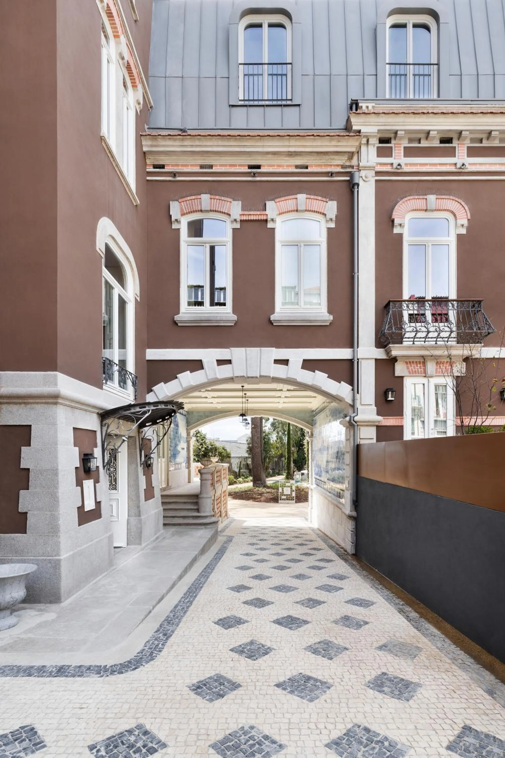 Property building in One Shot Palácio Cedofeita