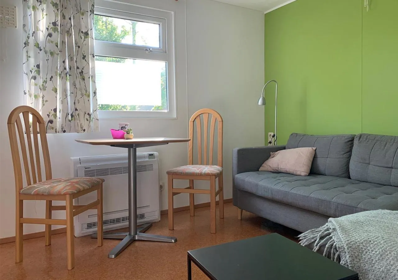 Kitchen or kitchenette in Chaletparc Krabbenkreek Zeeland - Hotel rooms "Terra Mare"