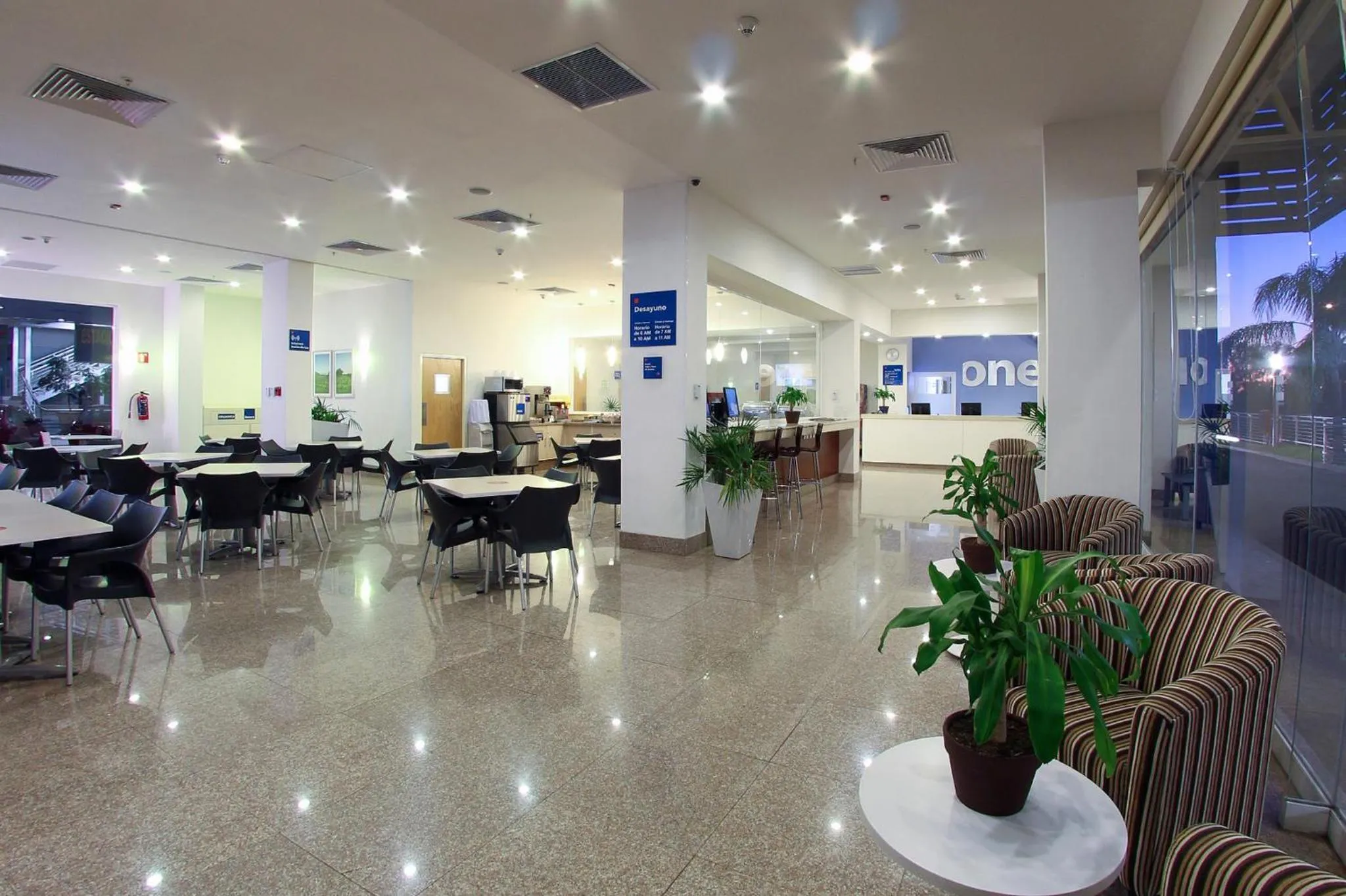 Restaurant/places to eat in One Guadalajara Periferico Norte