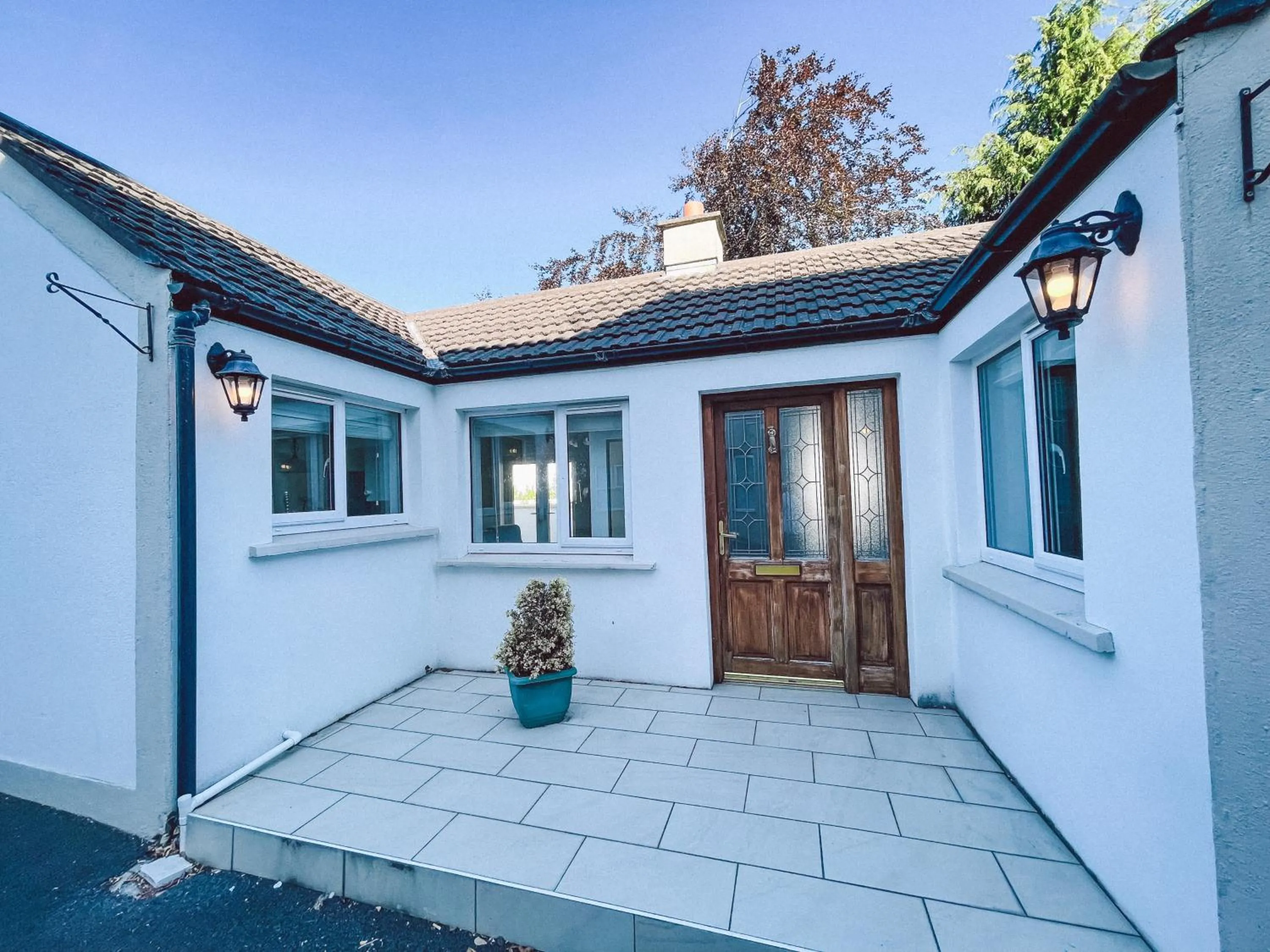 Facade/entrance in Broc House Suites