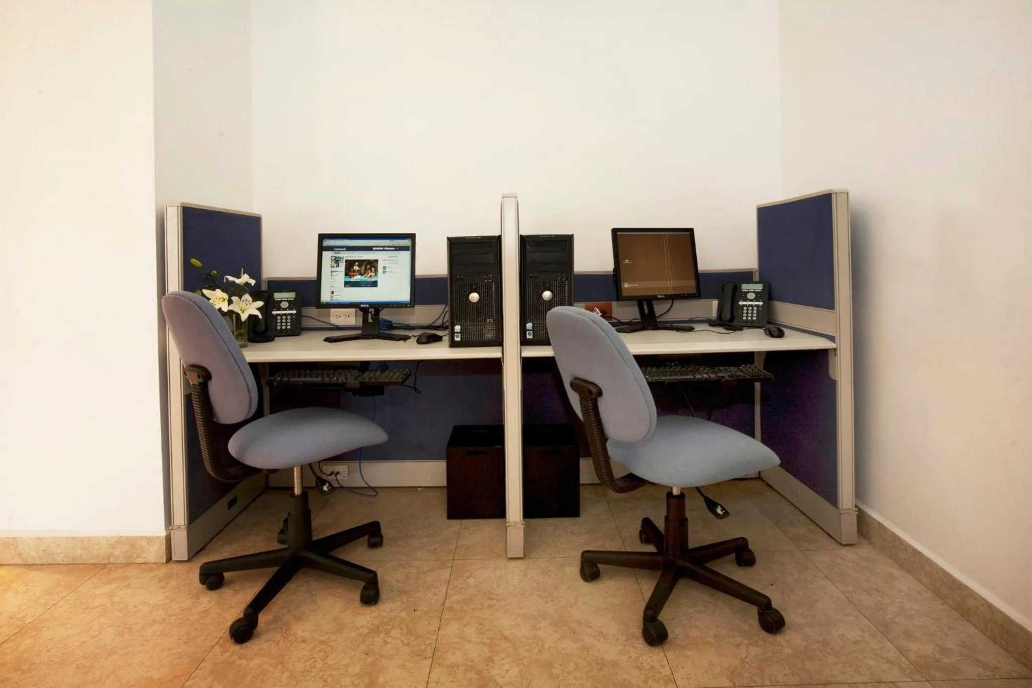 Business facilities in One Saltillo Derramadero