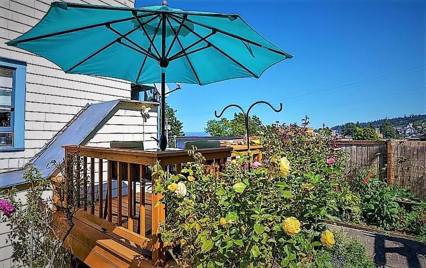 Clementine's Guest House & Vacation Rentals