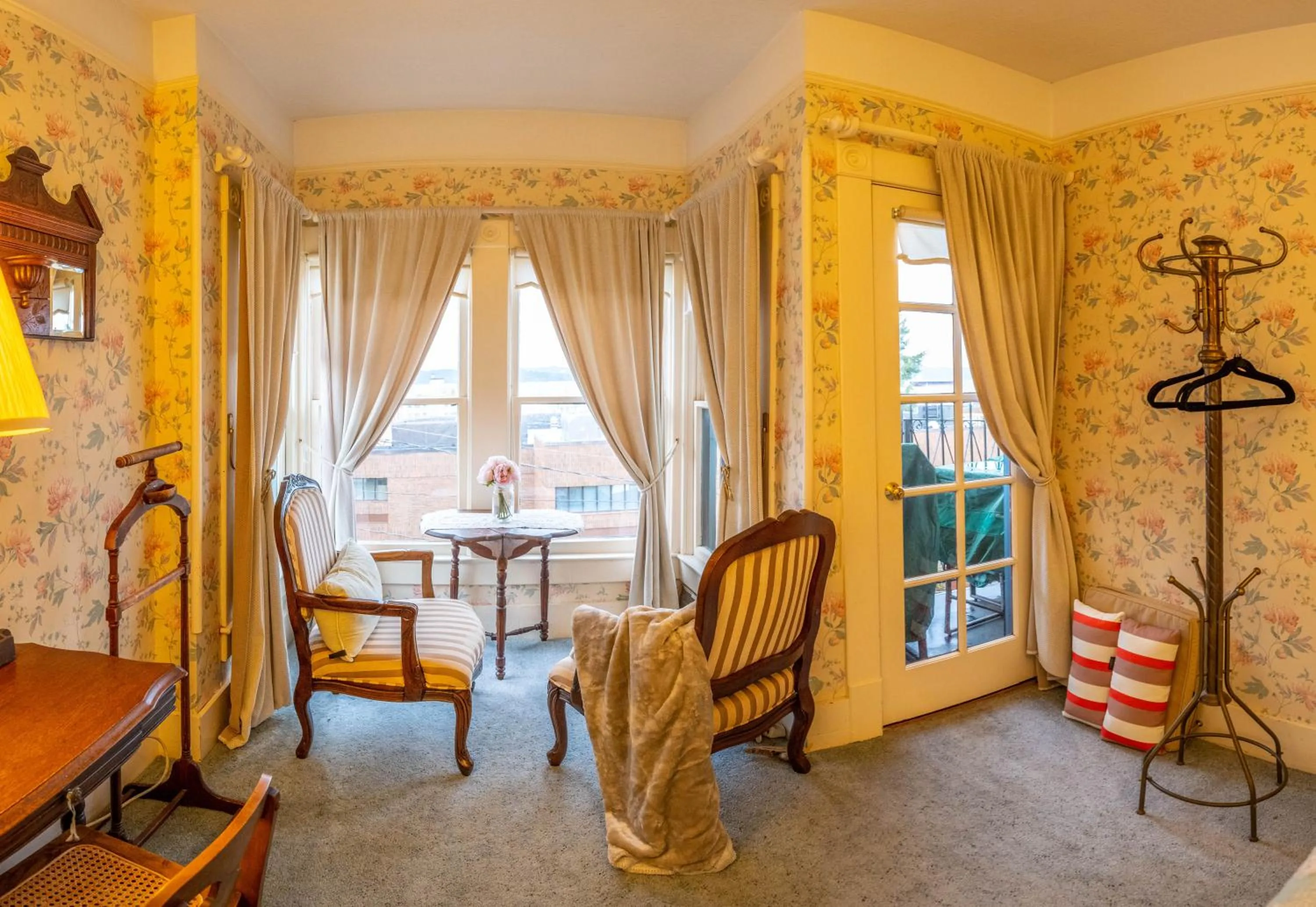 Clementine's Guest House & Vacation Rentals