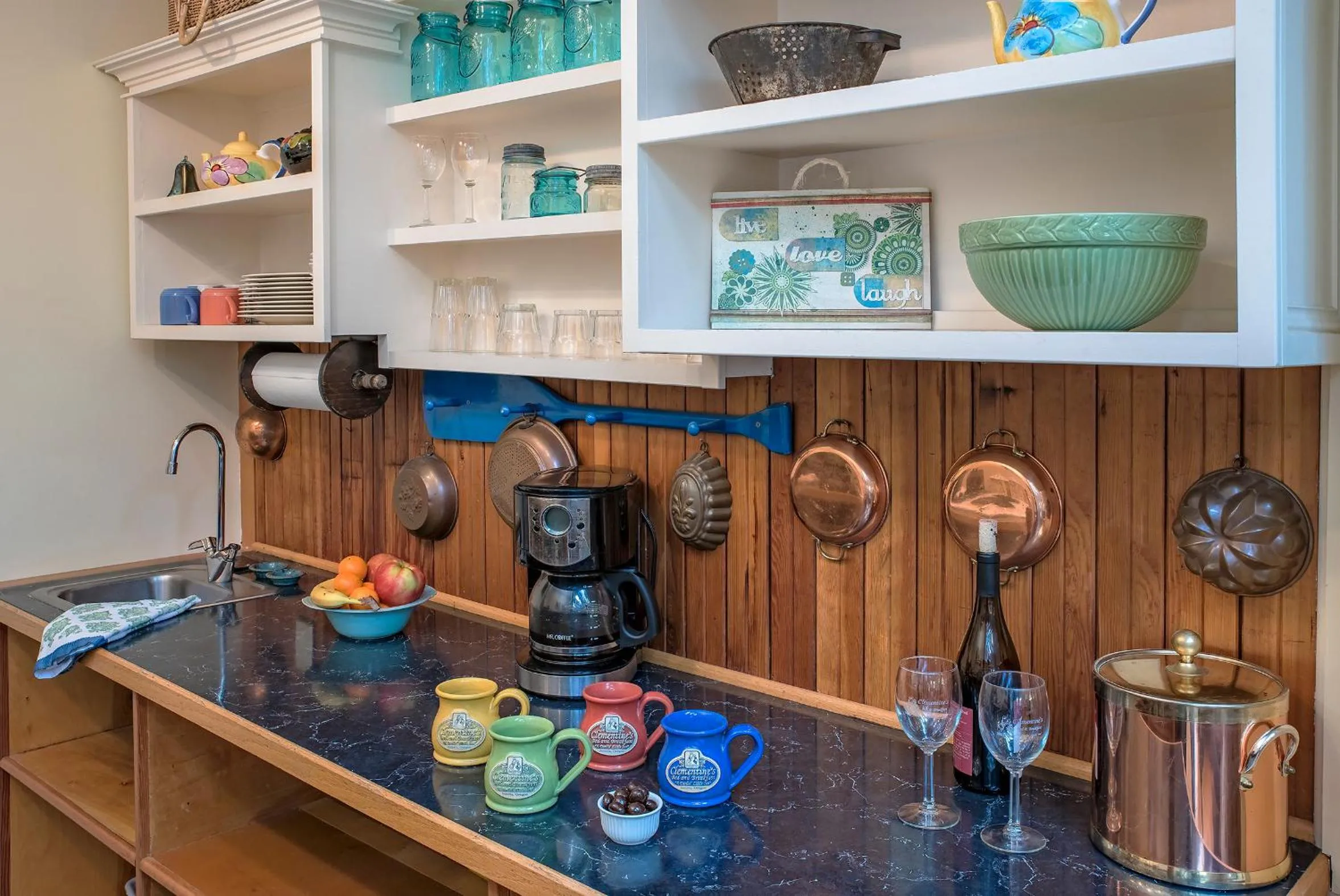 Kitchen or kitchenette in Clementine's Guest House & Vacation Rentals