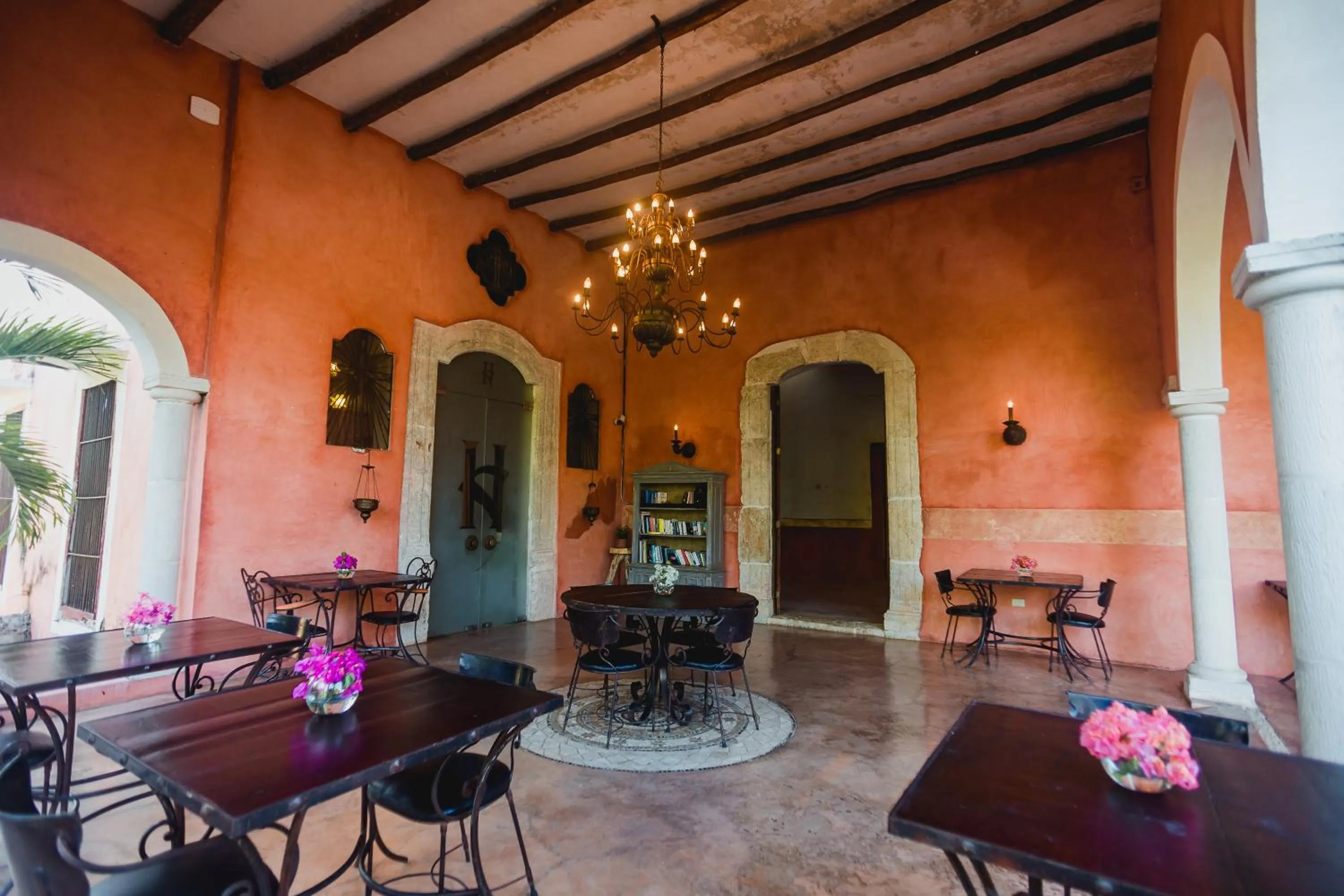 Restaurant/places to eat in Hacienda Sacnicte