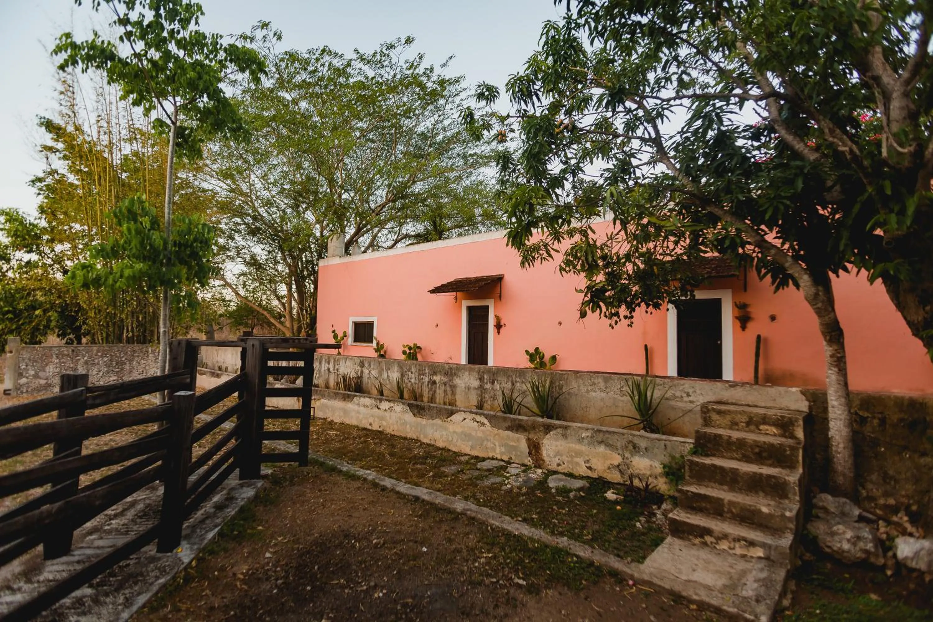 Facade/entrance in Hacienda Sacnicte