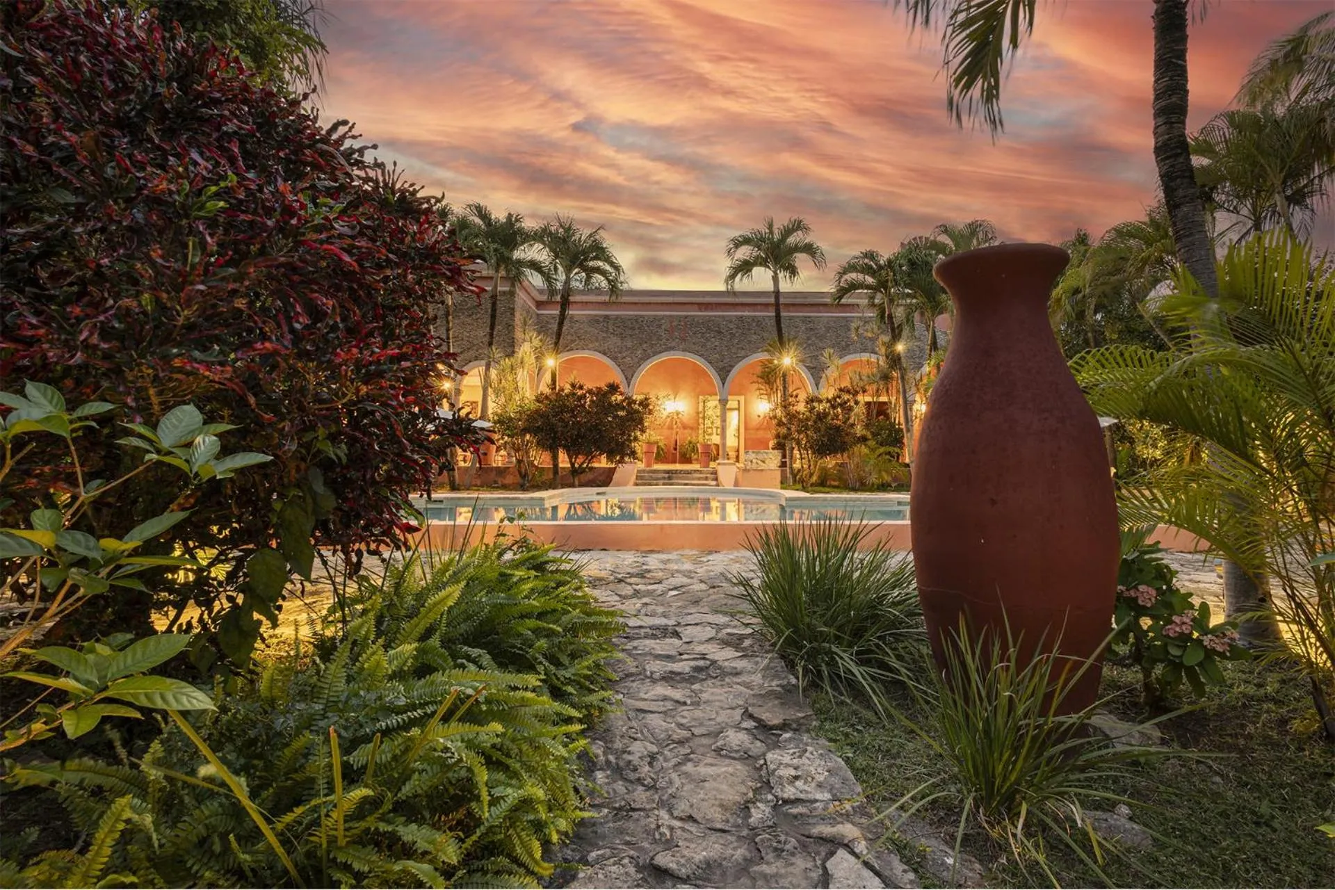 Property building in Hacienda Sacnicte