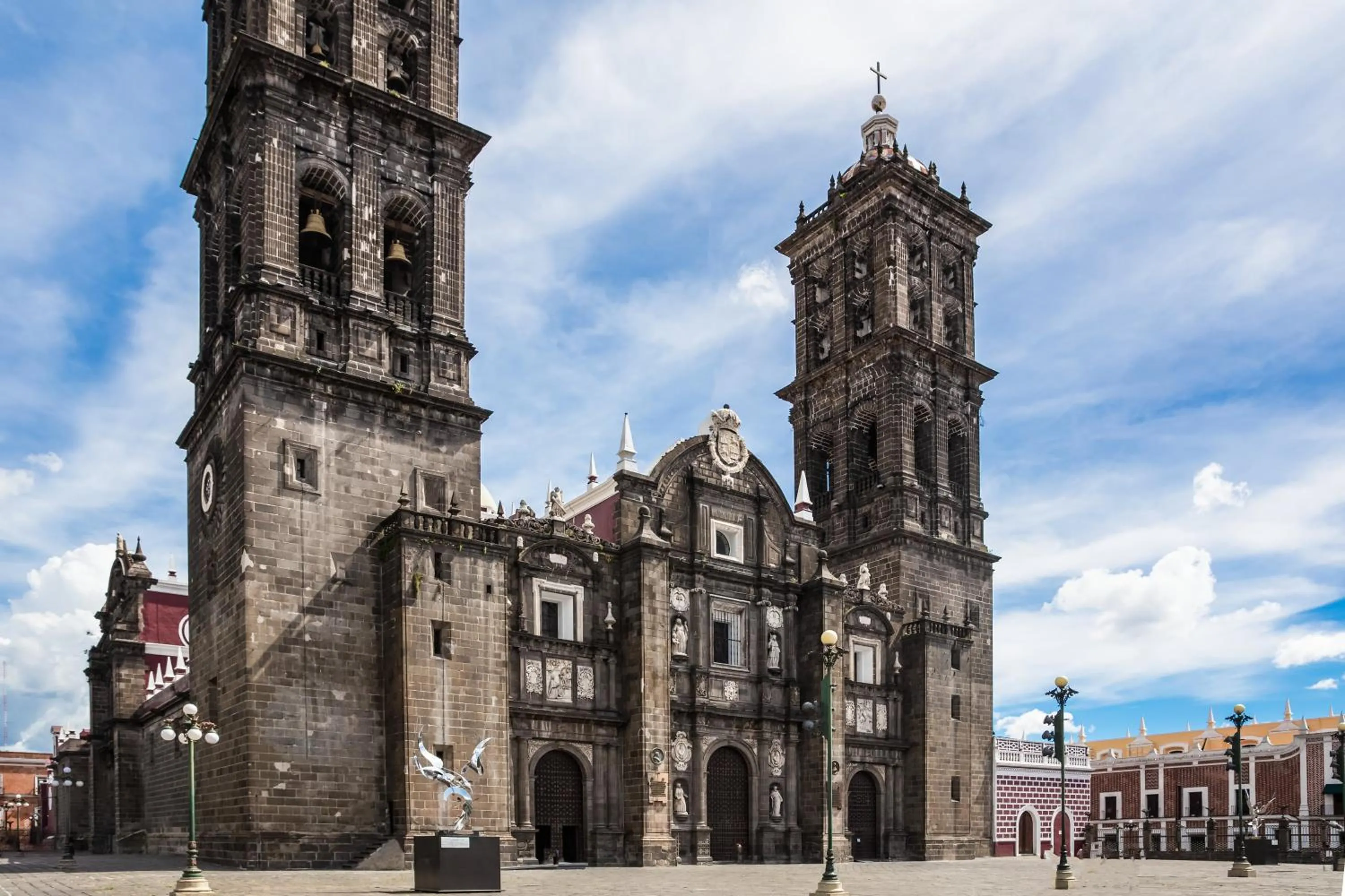 Property building in One Puebla FINSA