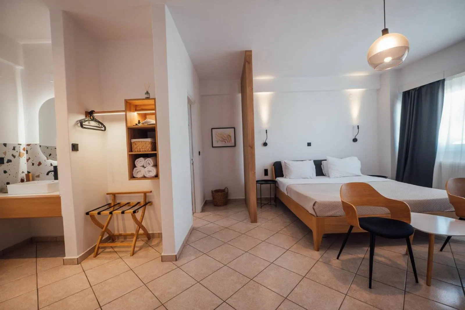 Bed in Thirsty Dog Urban Port Studios