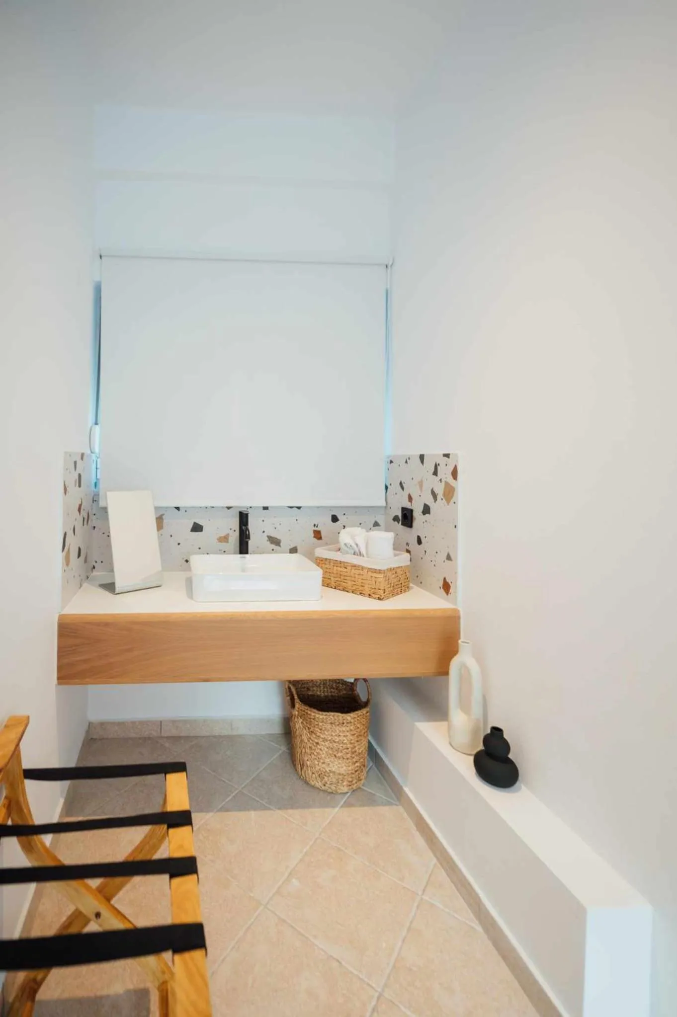 Bathroom in Thirsty Dog Urban Port Studios