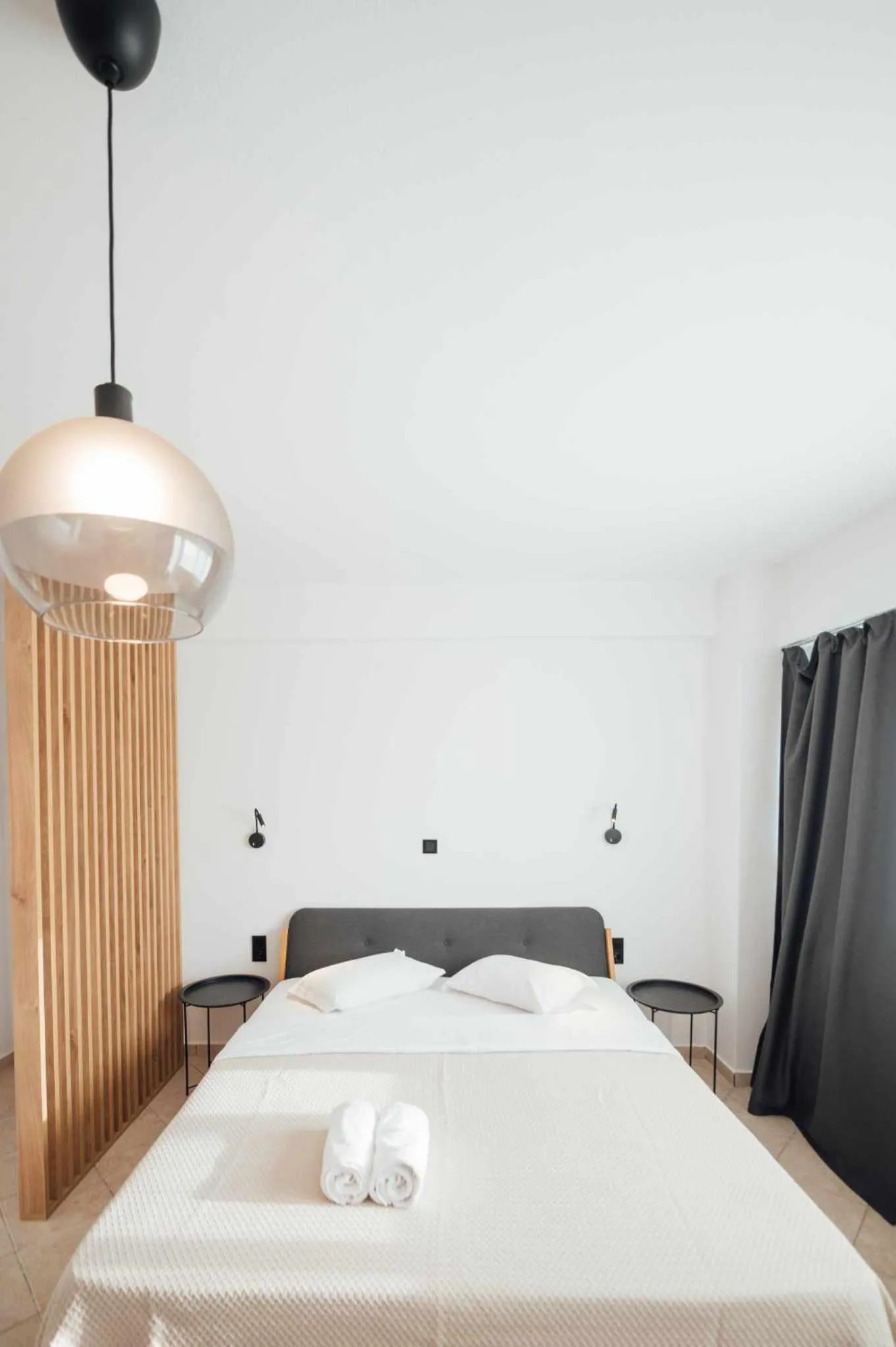 Photo of the whole room, Bed in Thirsty Dog Urban Port Studios