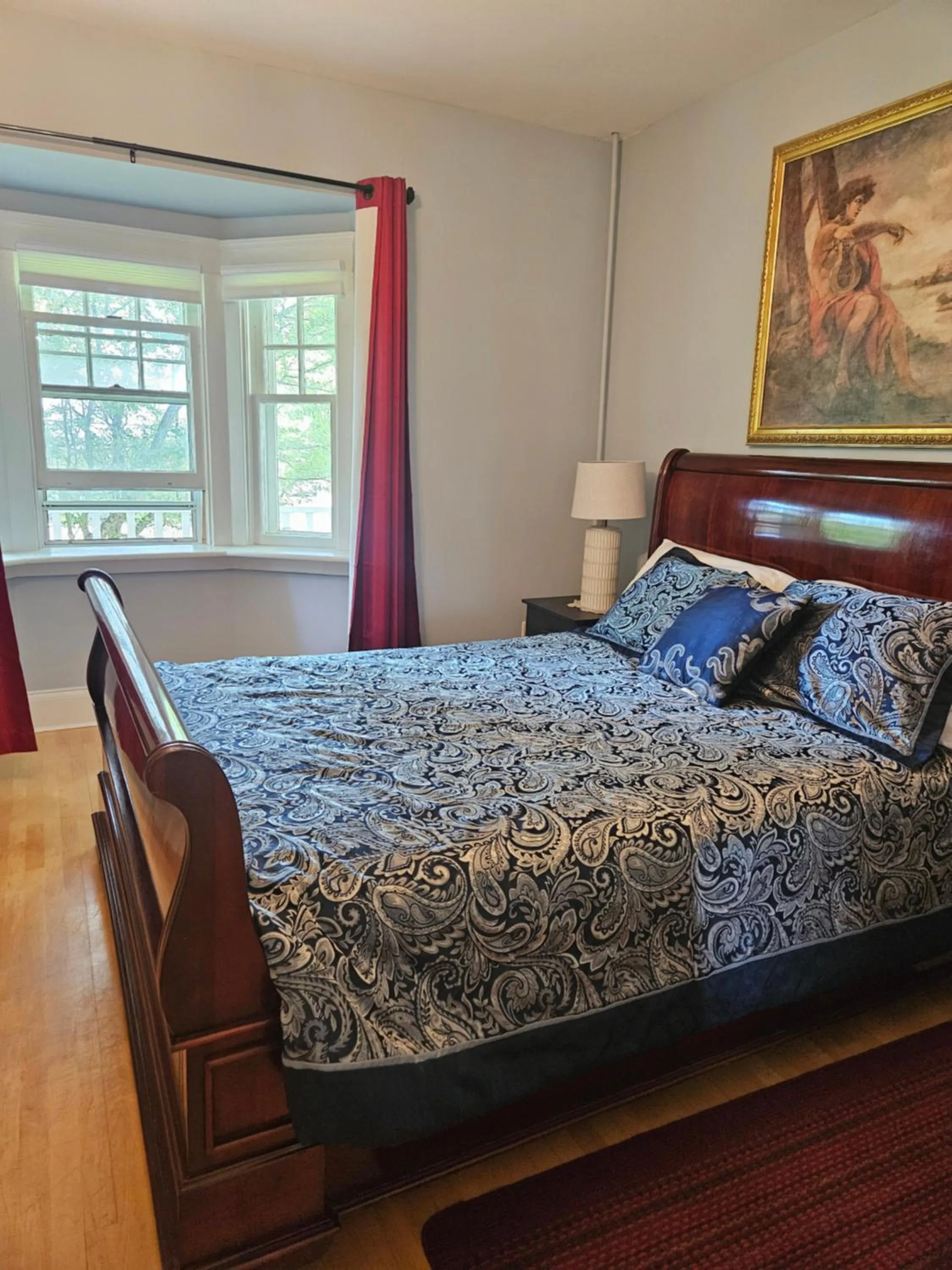 Bed in Sunflower Guest Suites