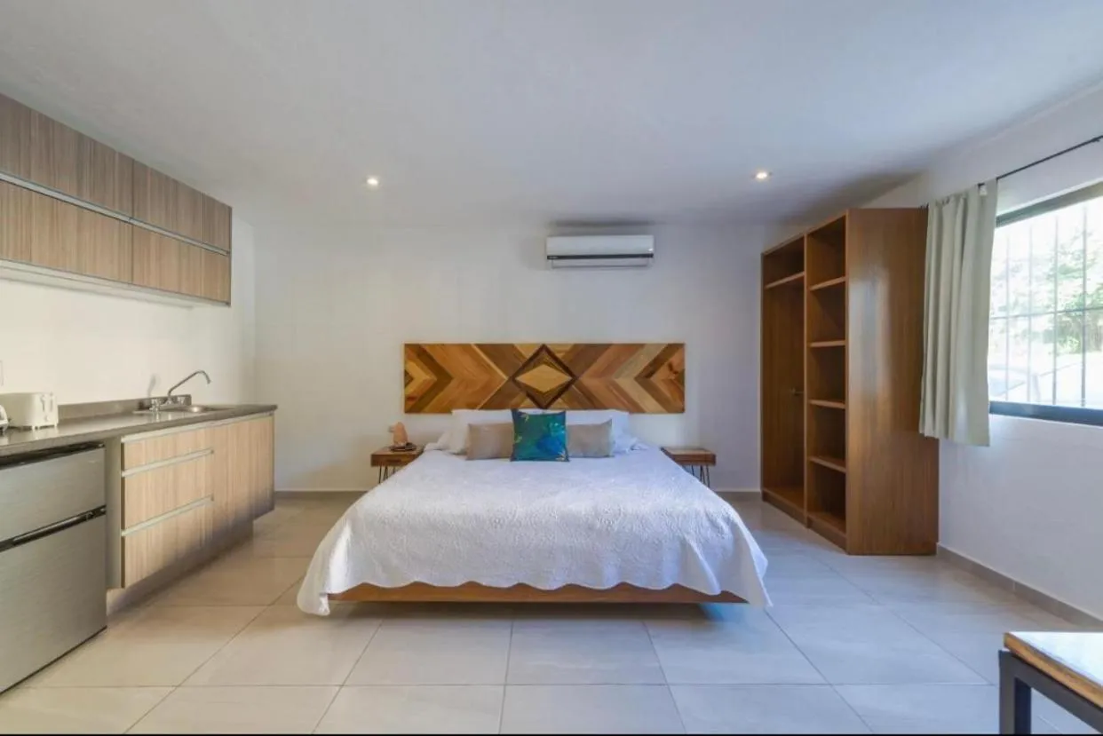 Stay tropical downtown studios