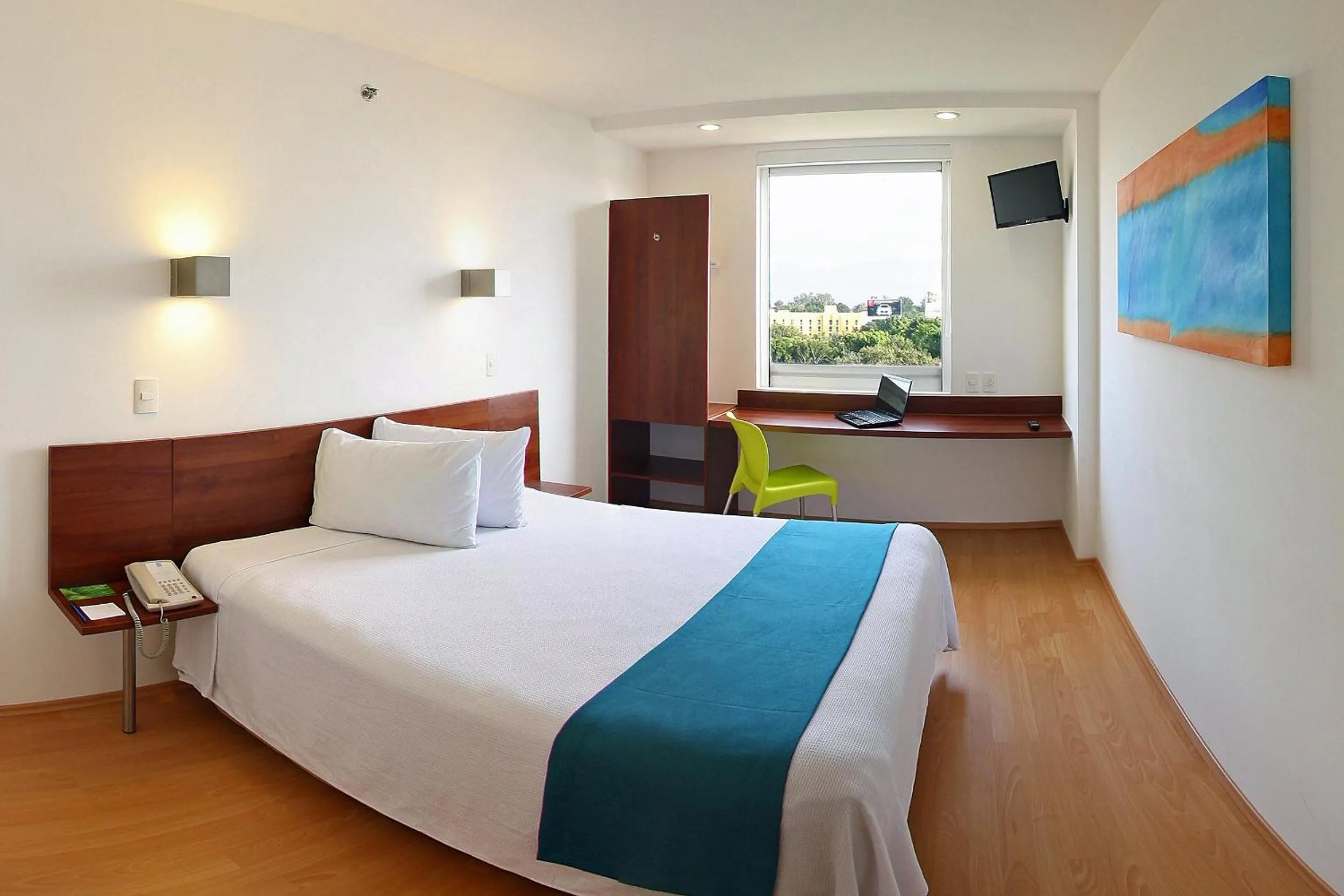 Bedroom, Bed in One Xalapa Las Animas