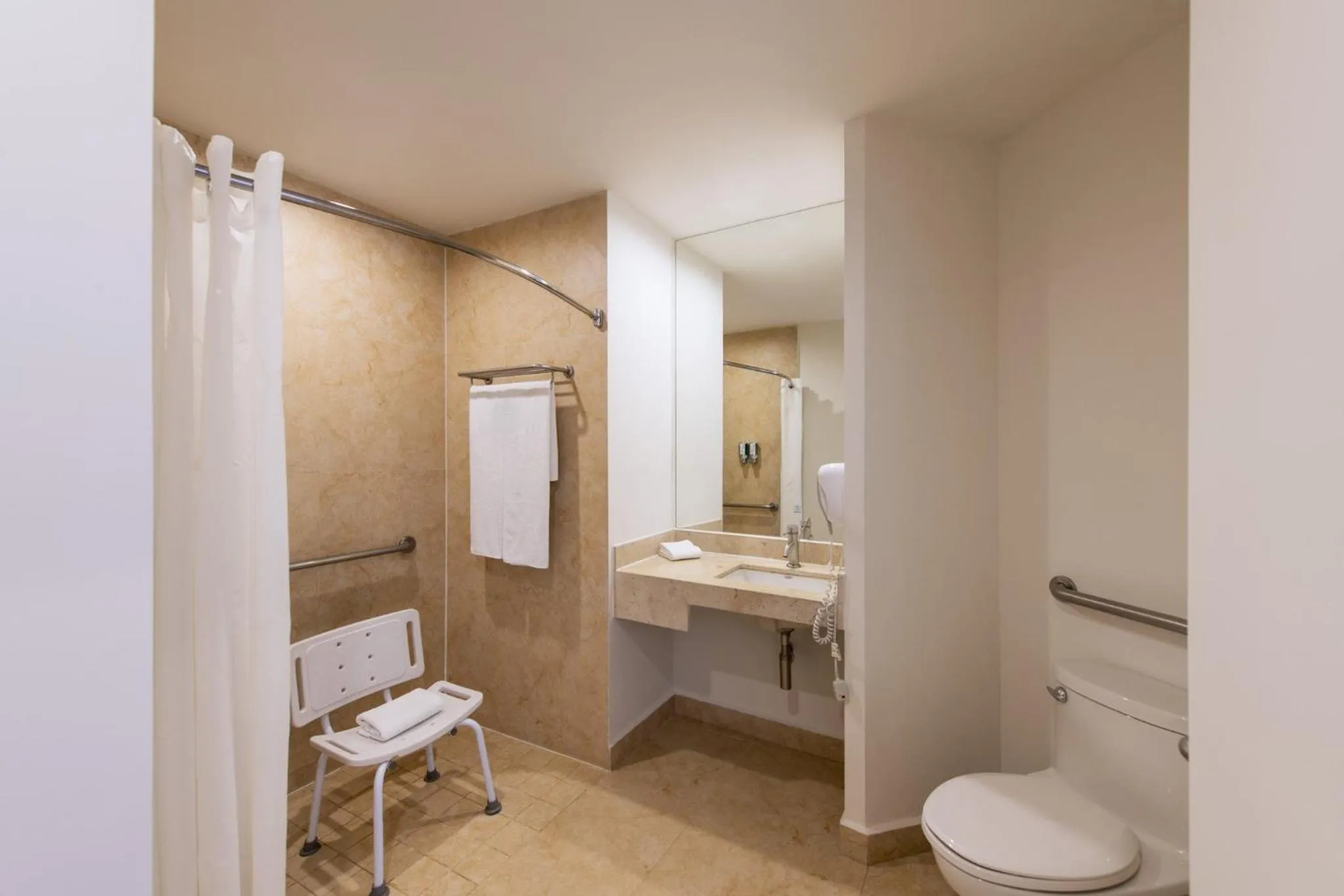 Bathroom in One Puerto Vallarta Aeropuerto