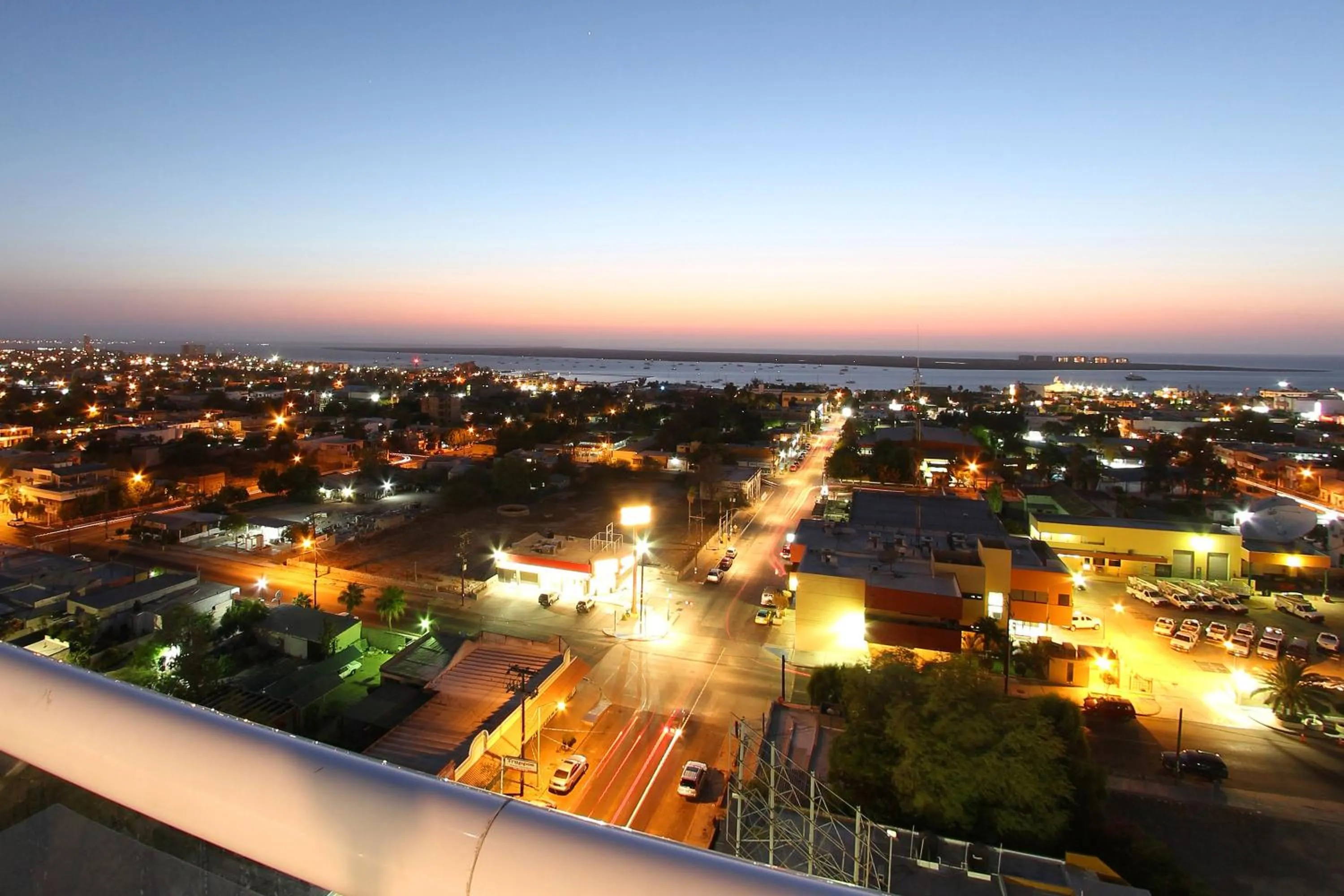 Swimming pool in One La Paz