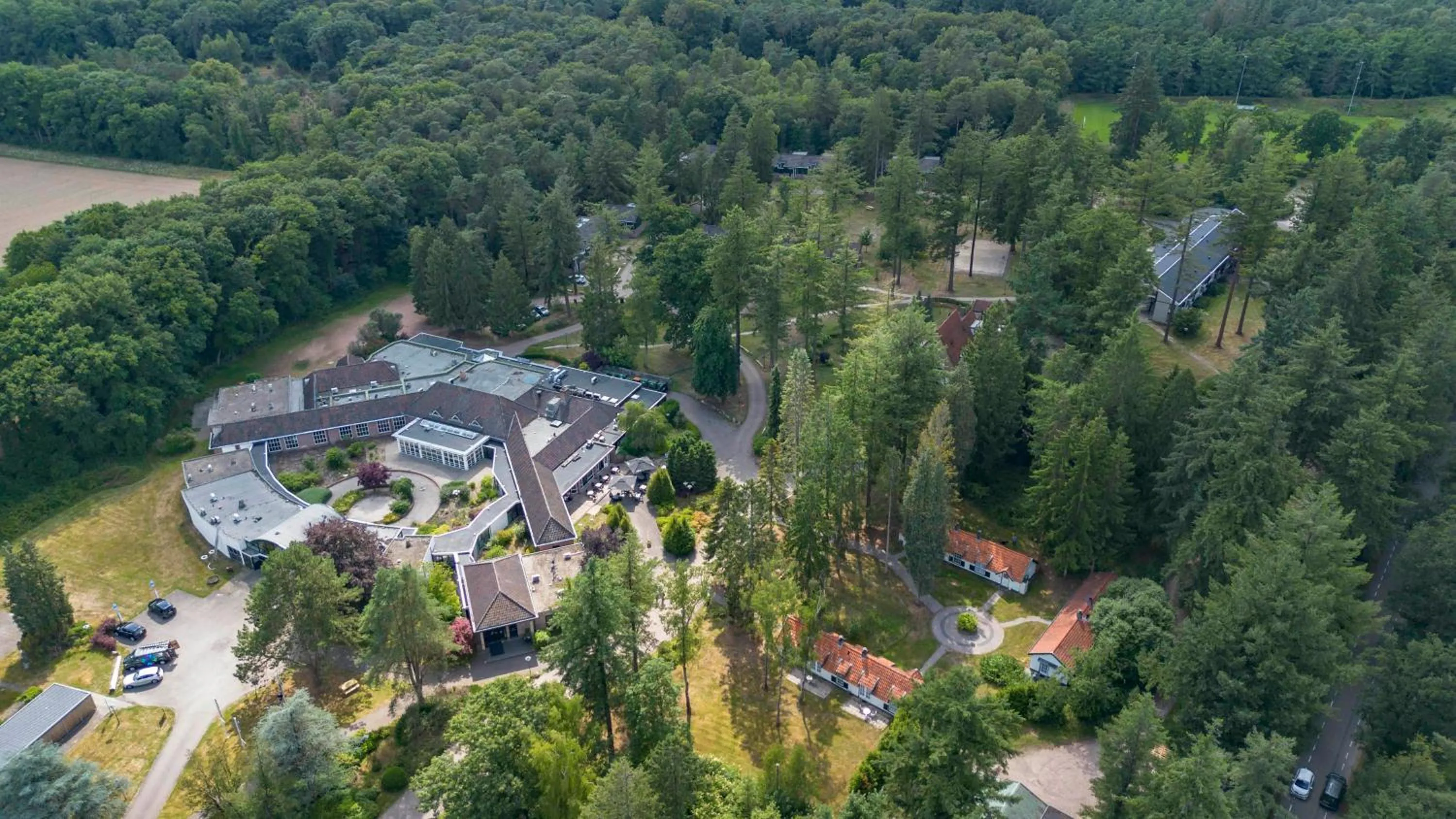 Bird's eye view in Fletcher Hotel Restaurant Victoria-Hoenderloo