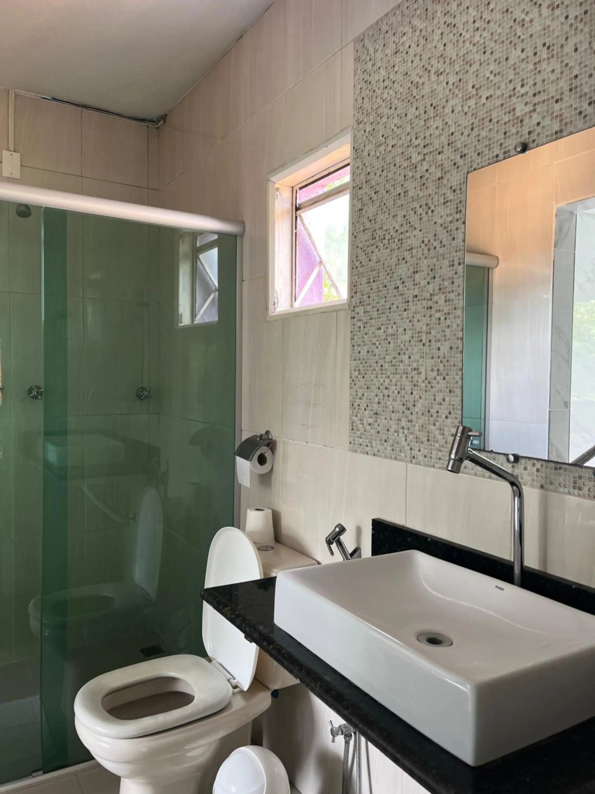 Shower in Pousada Cantim de BH