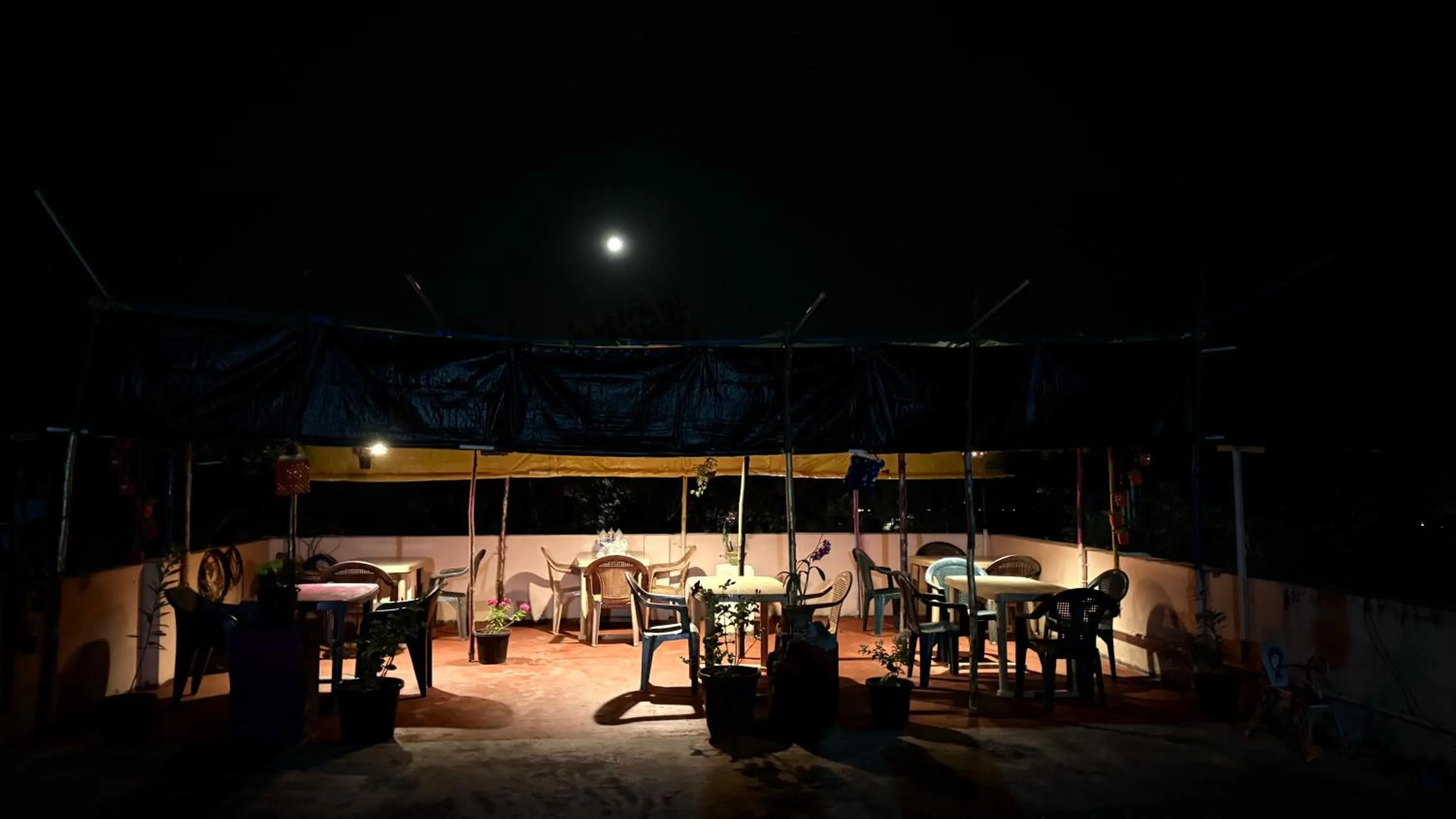 Night in Sri Murugan Beach Paradise Hotel