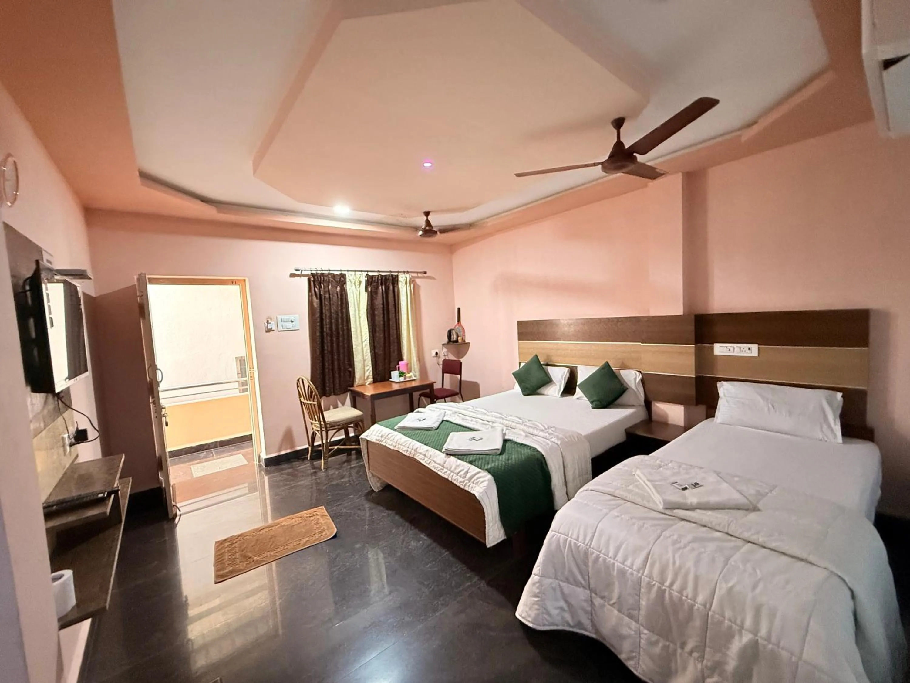 Bed in Sri Murugan Beach Paradise Hotel