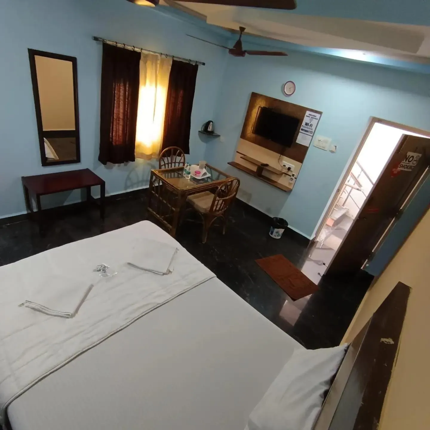 Bed in Sri Murugan Beach Paradise Hotel