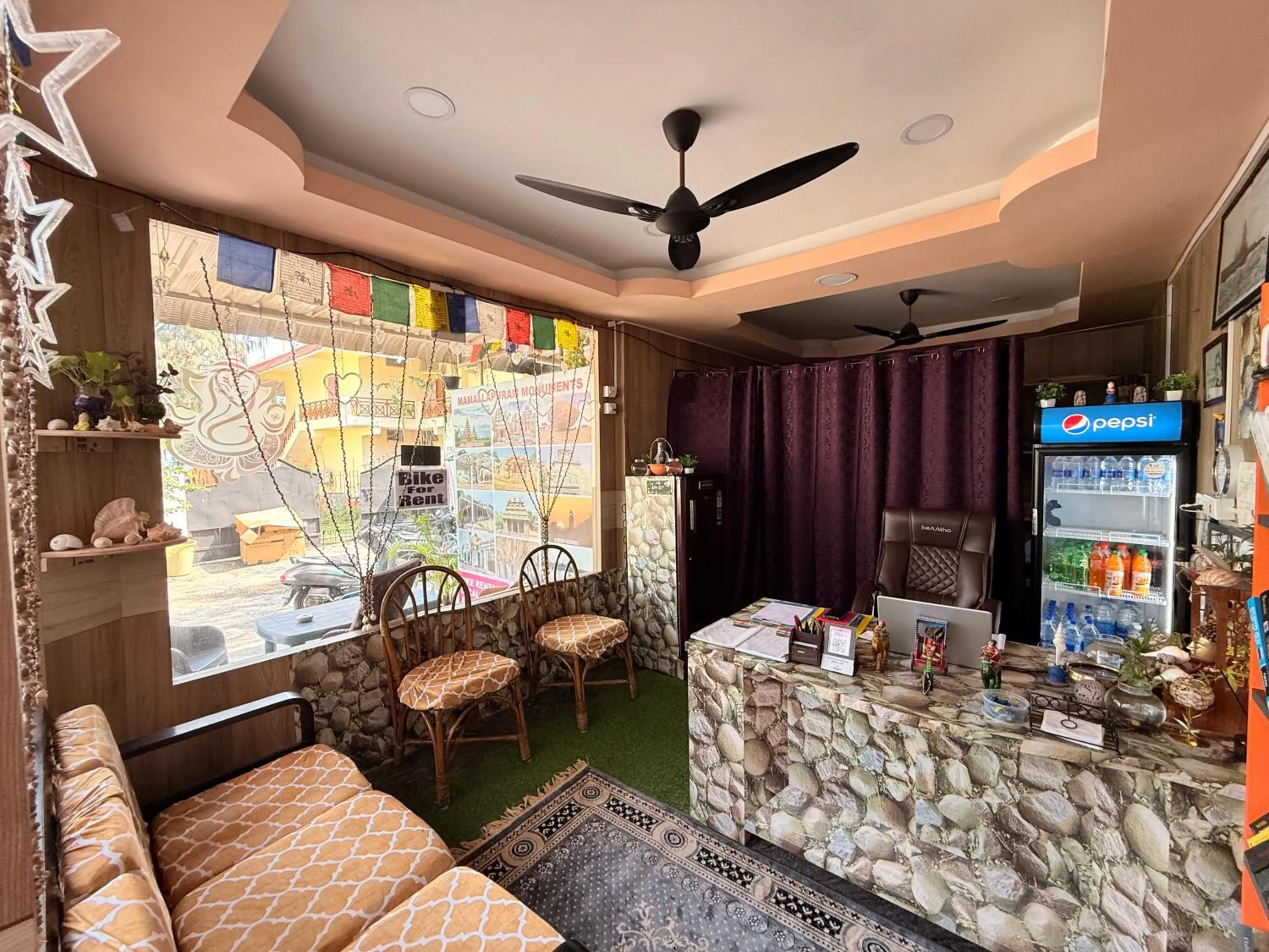 Seating area in Sri Murugan Beach Paradise Hotel