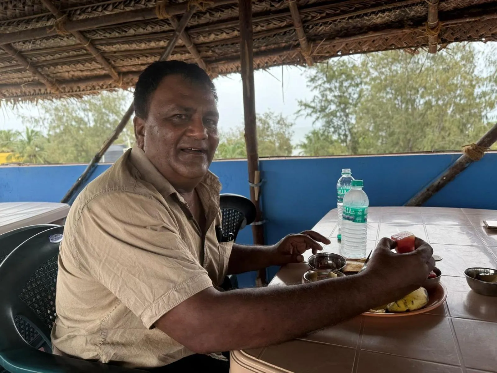 Restaurant/places to eat in Sri Murugan Beach Paradise Hotel