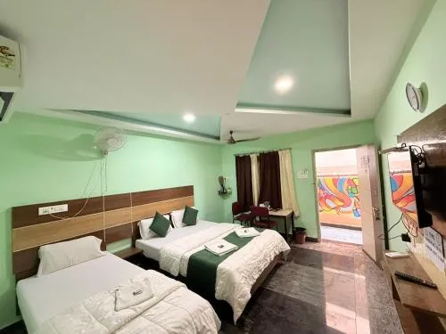 Sri Murugan Beach Paradise Hotel