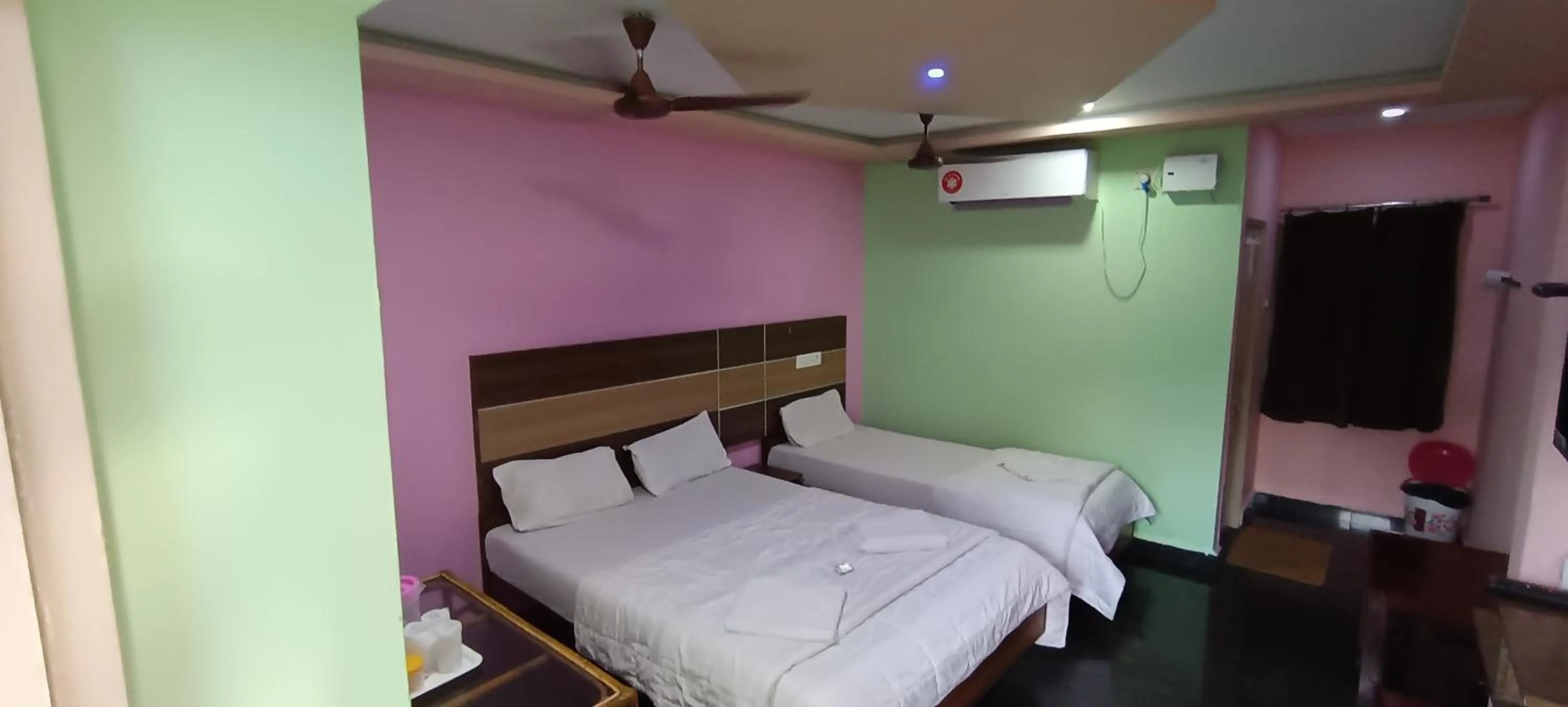 Bed in Sri Murugan Beach Paradise Hotel