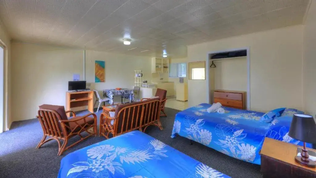 Double Room with Garden View in Kiikii Inn & Suites Double Room with Garden View in Kiikii Inn & Suites
