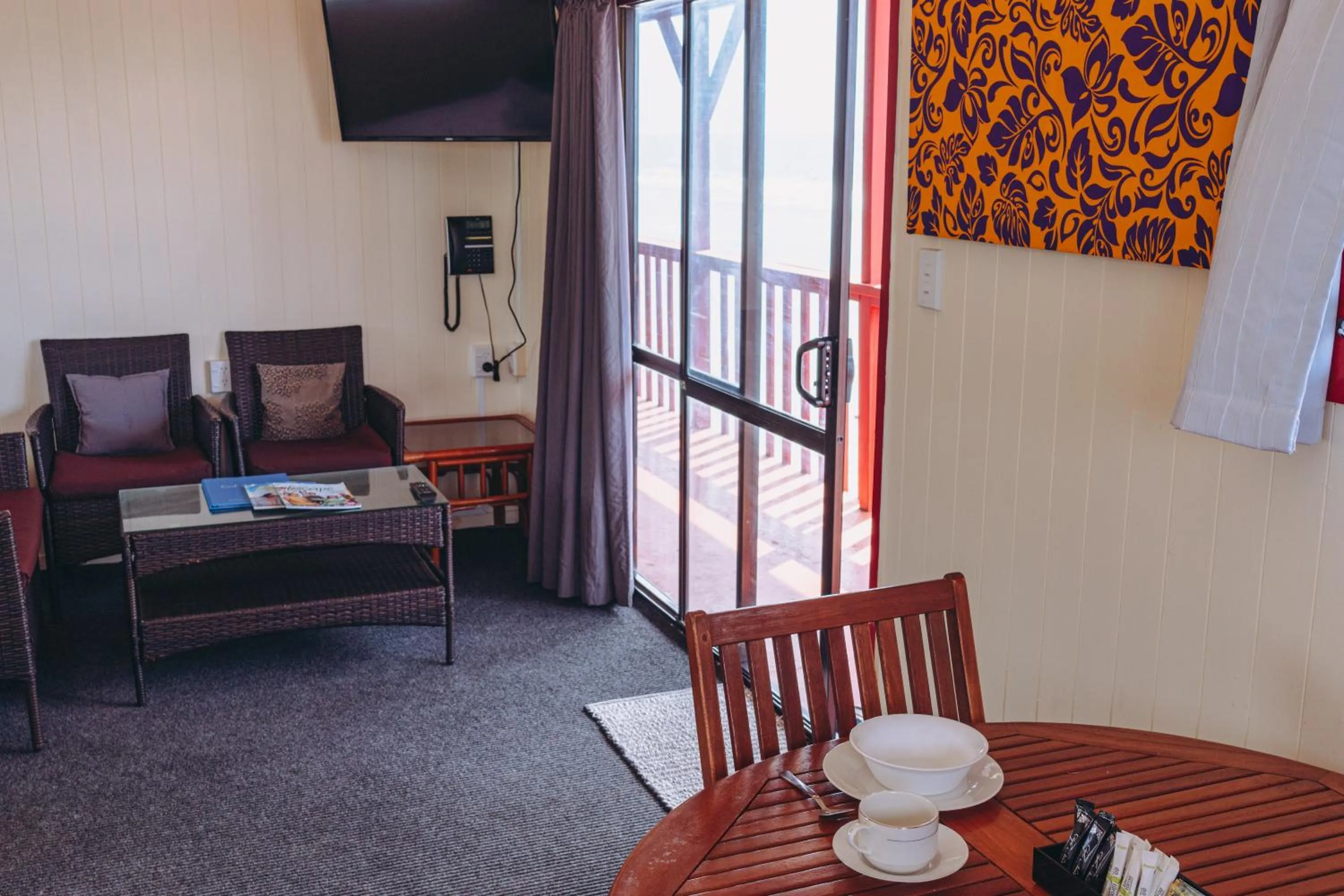 Seating area in Kiikii Inn & Suites