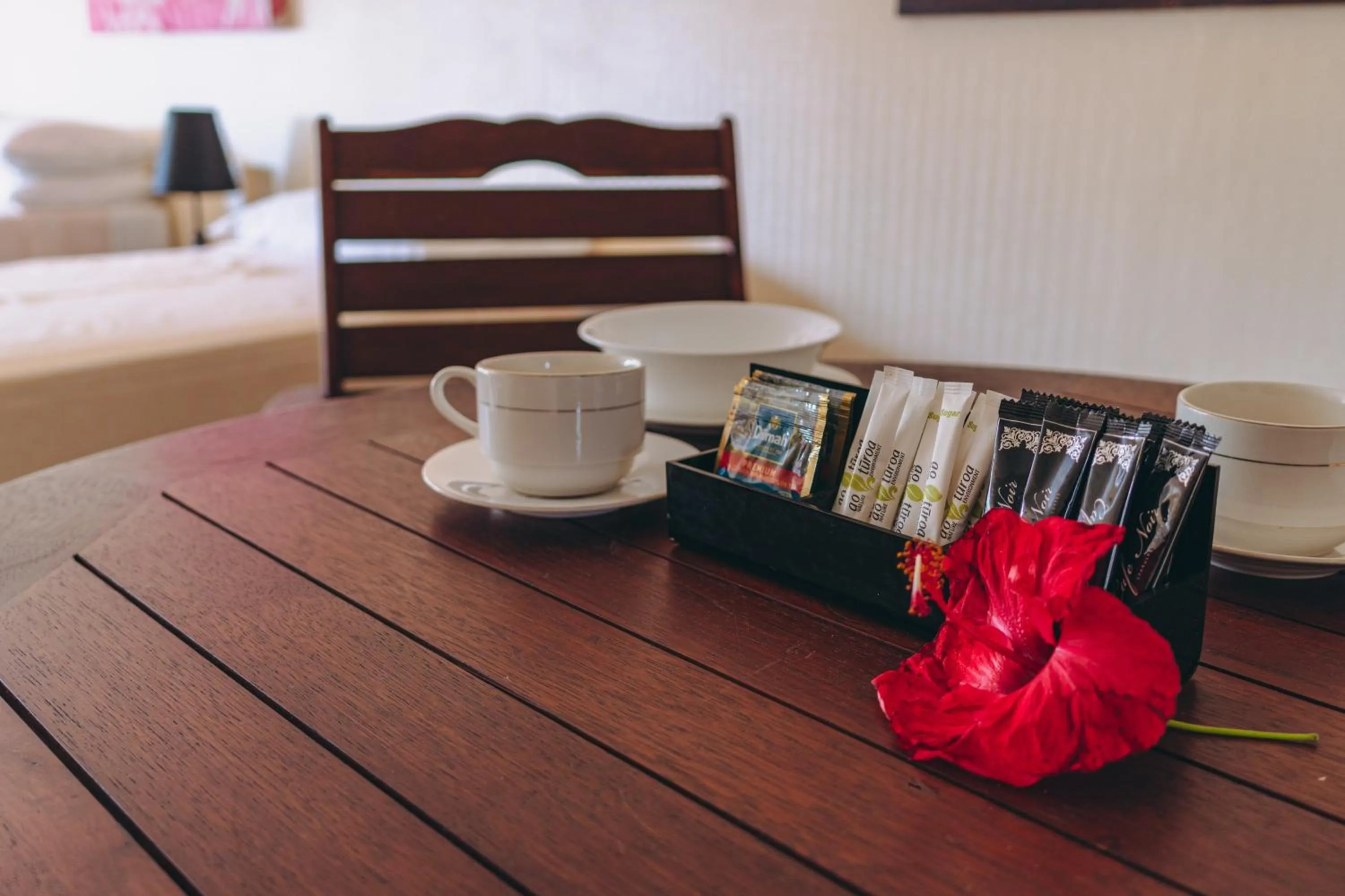 Property building, Bed in Kiikii Inn & Suites