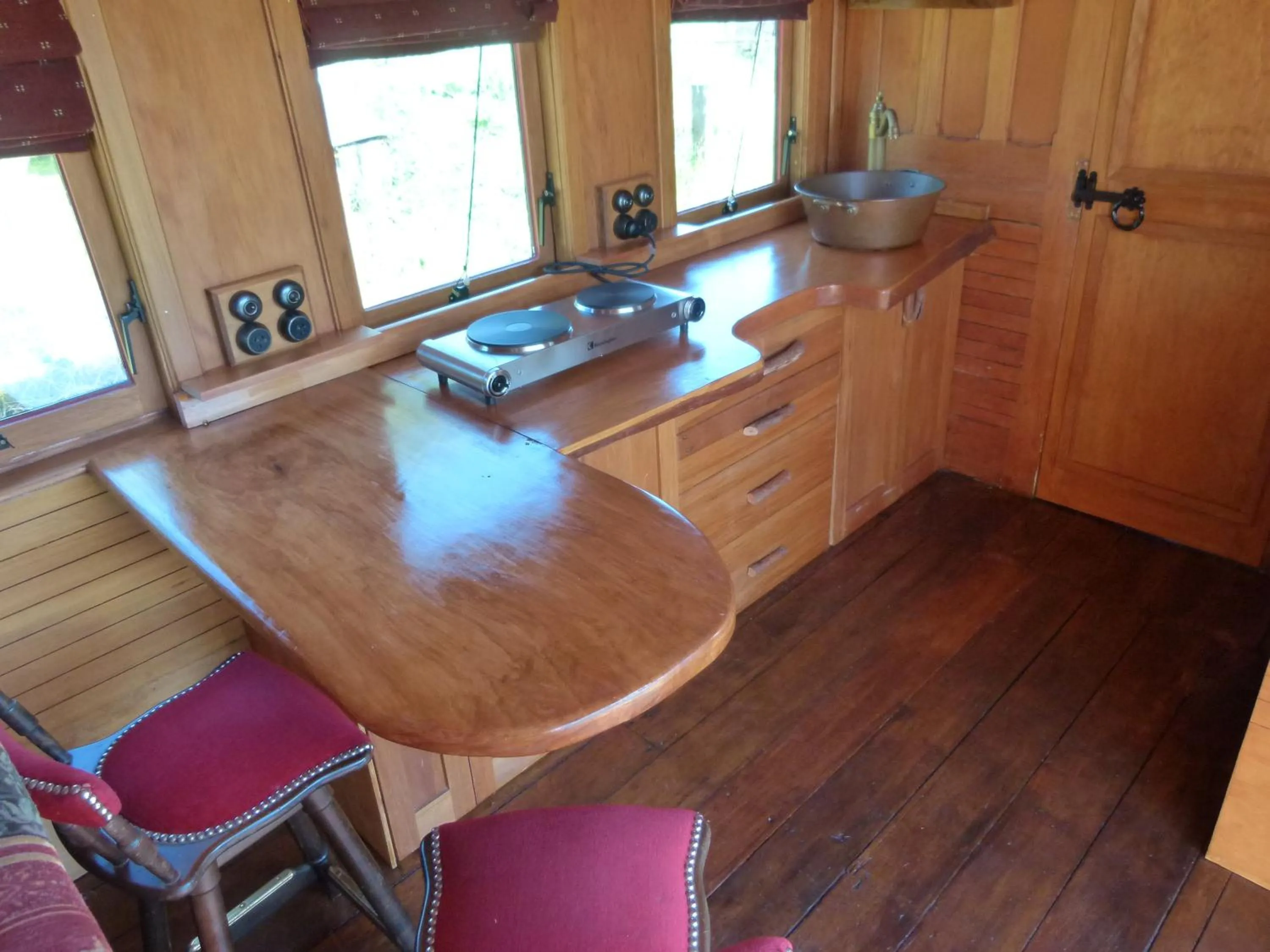 Coffee/tea facilities in Wacky Stays - unique farm-stay glamping rentals, FREE animal feeding tours