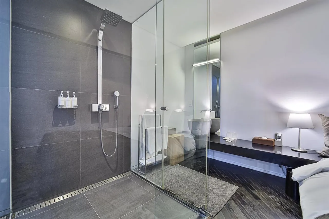 Bathroom, Bed in js 부티크 호텔 동탄