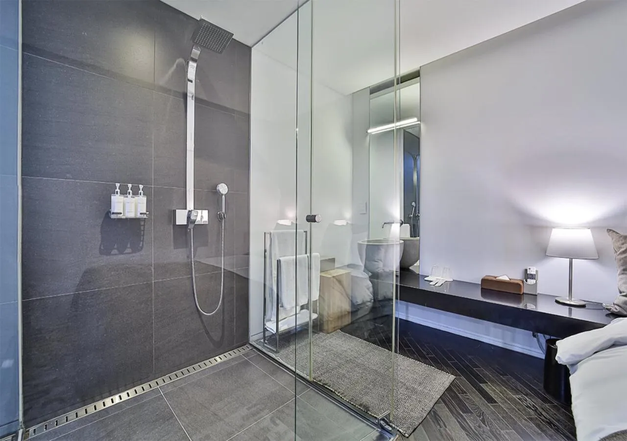 Bed in JS Boutique Hotel