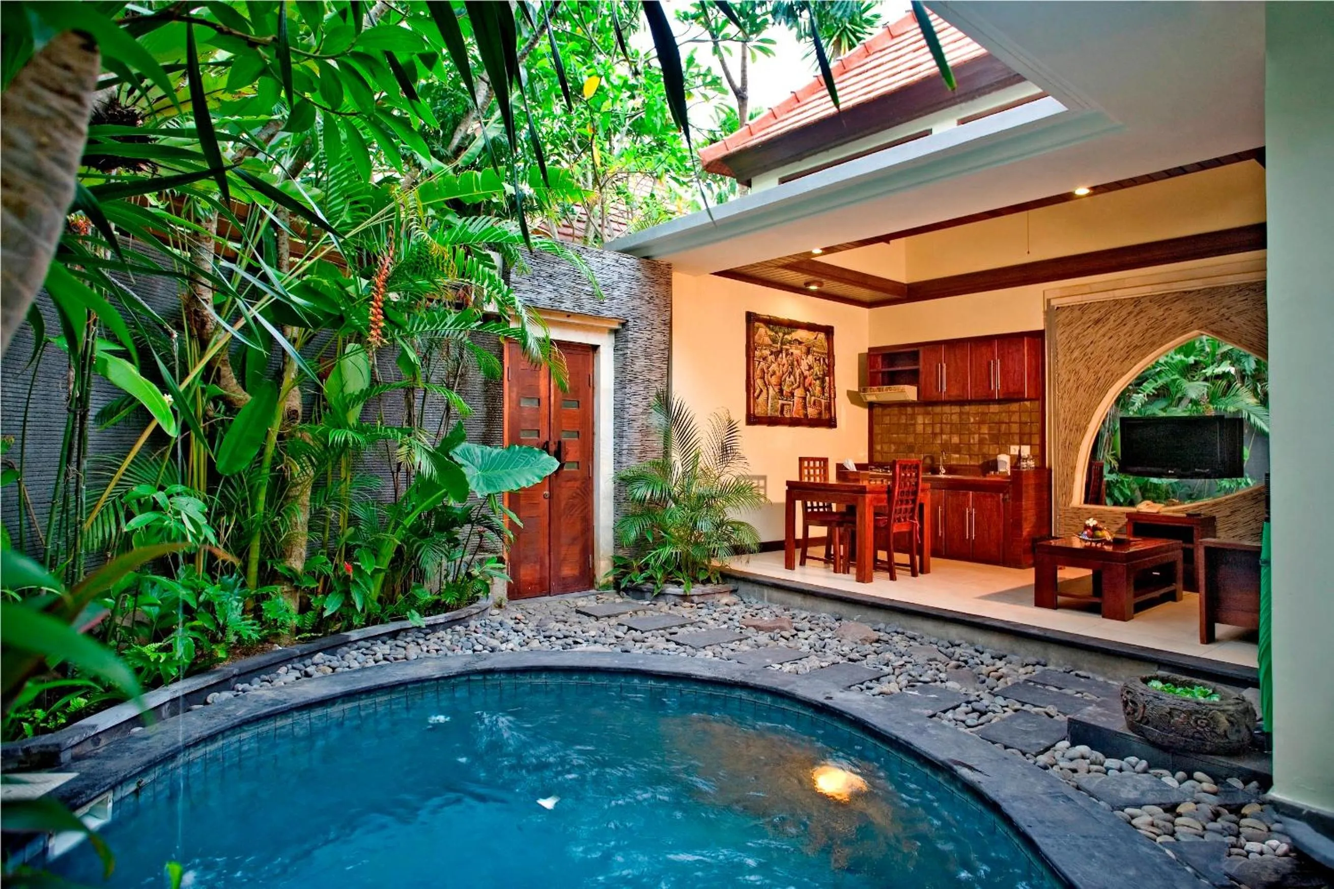 Dining area in The Bali Dream Suite Villa Seminyak