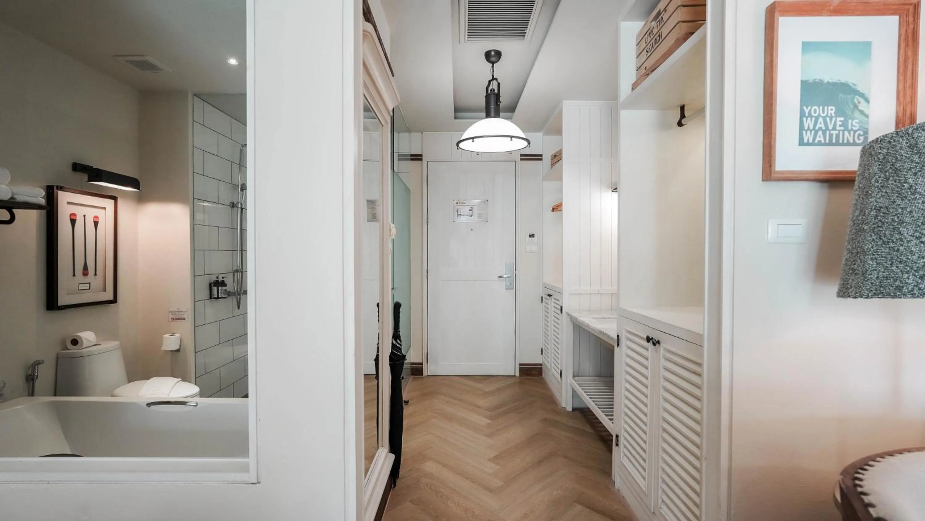 Shower in Sugar Marina Hotel-SURF-Kata Beach